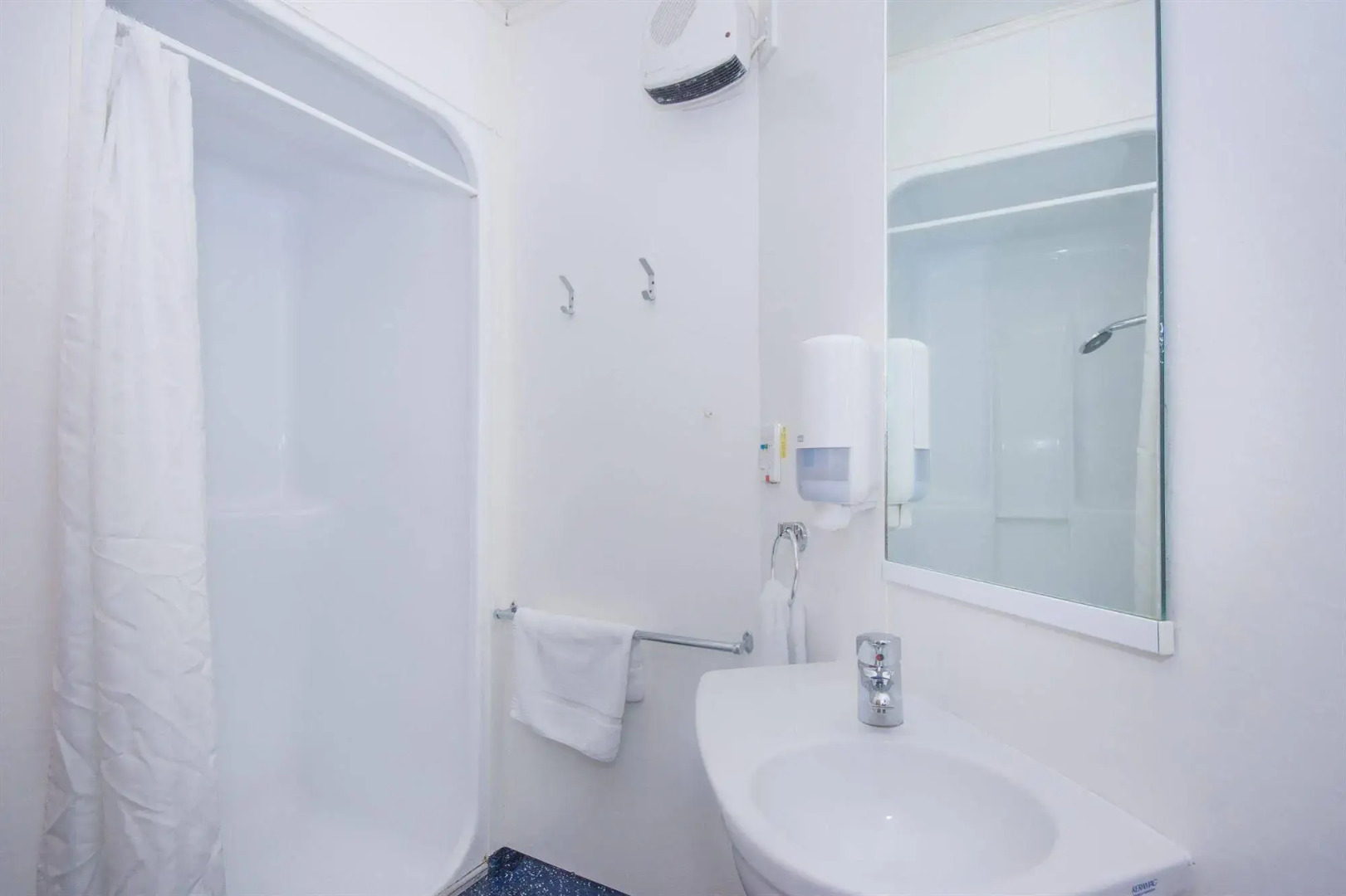 Haka House Franz Josef