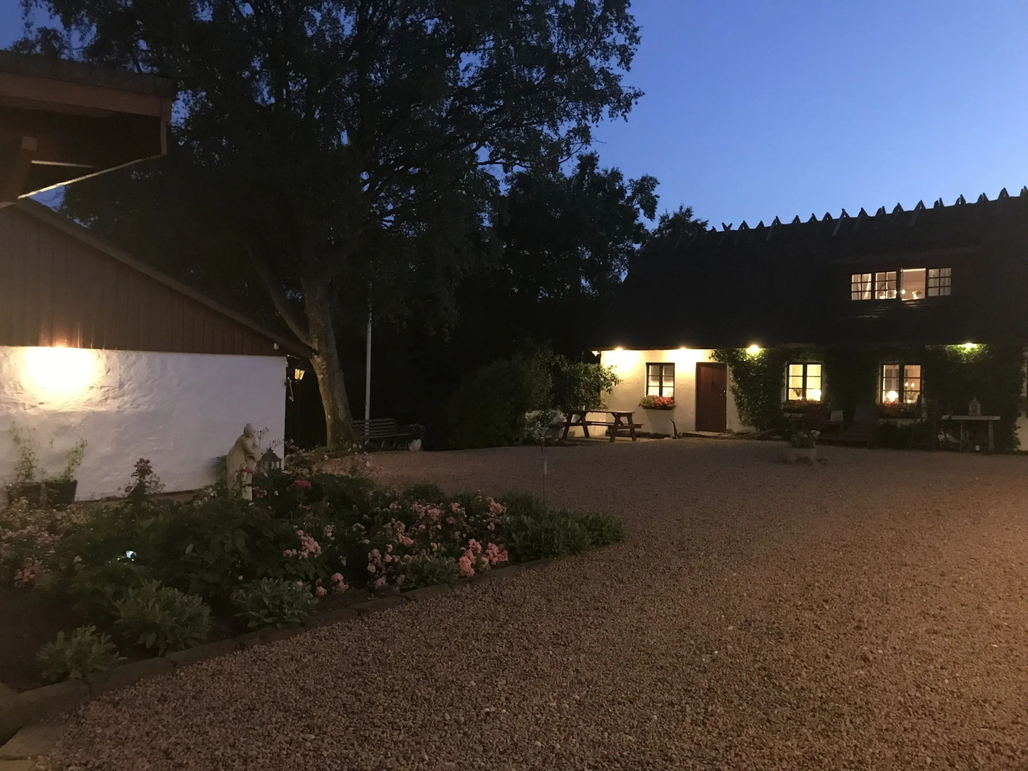 Husargårdens Bed & Breakfast