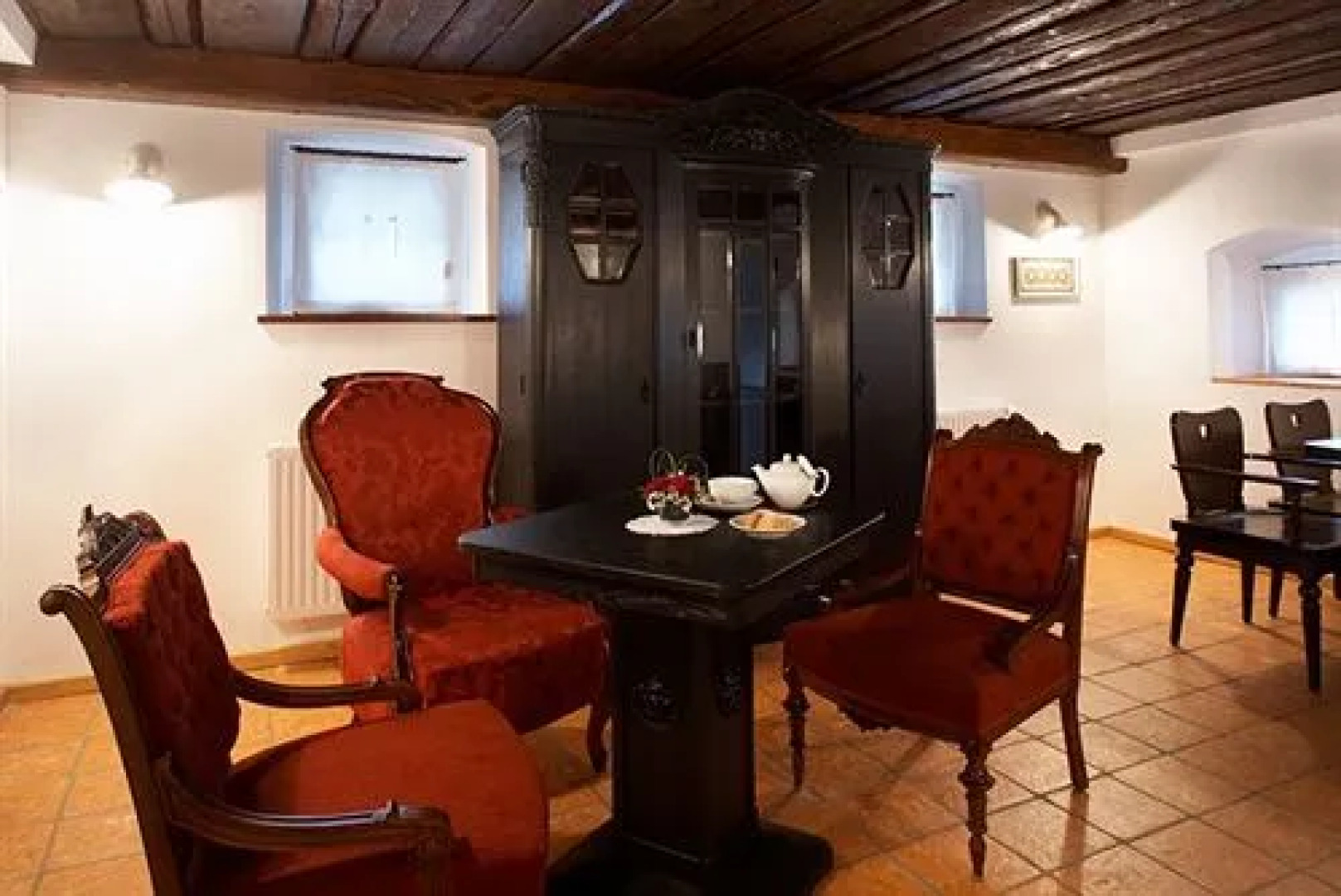 Dvor Jezeršek Brnik