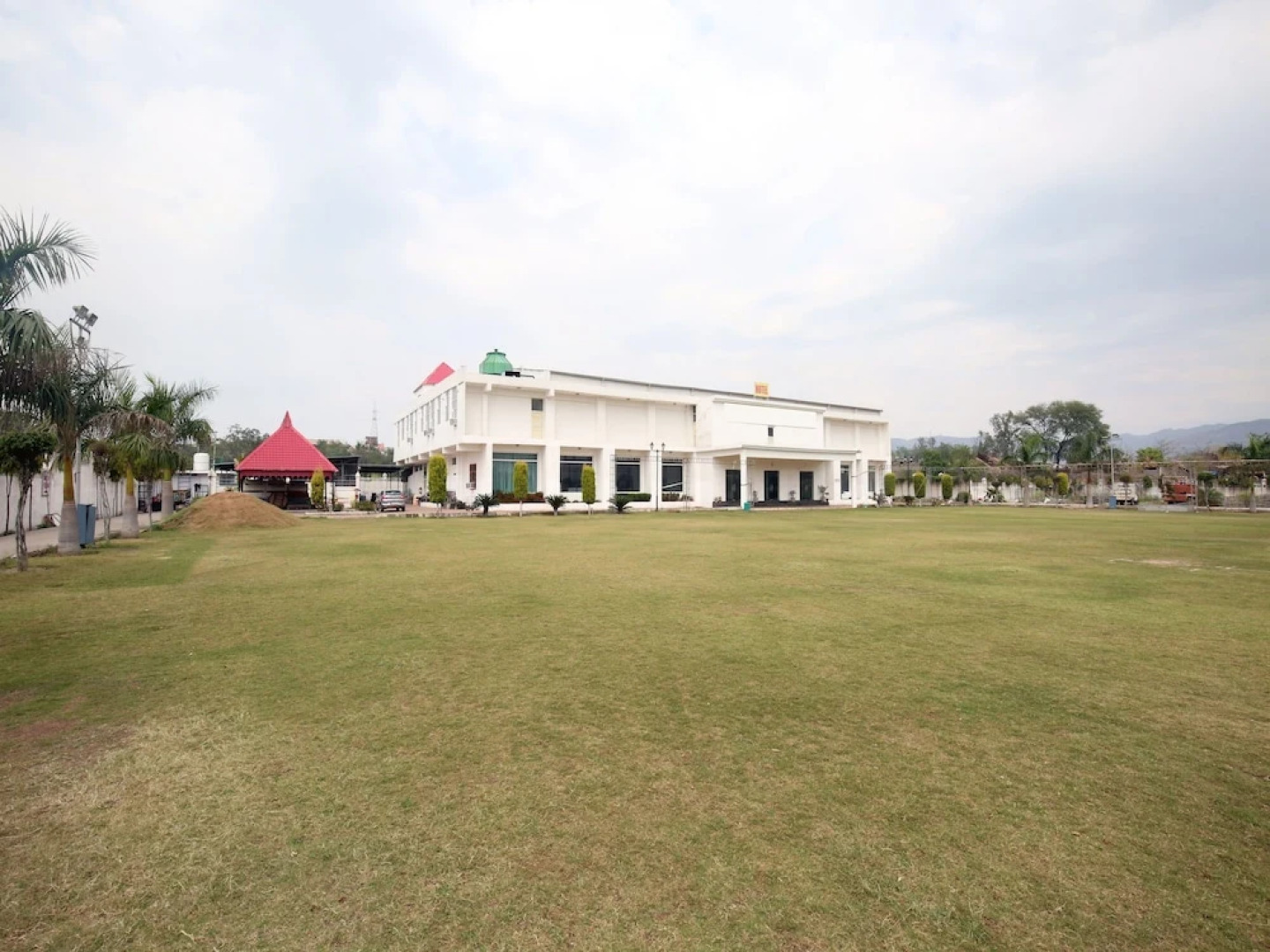 OYO 12766 Nimantran Resort