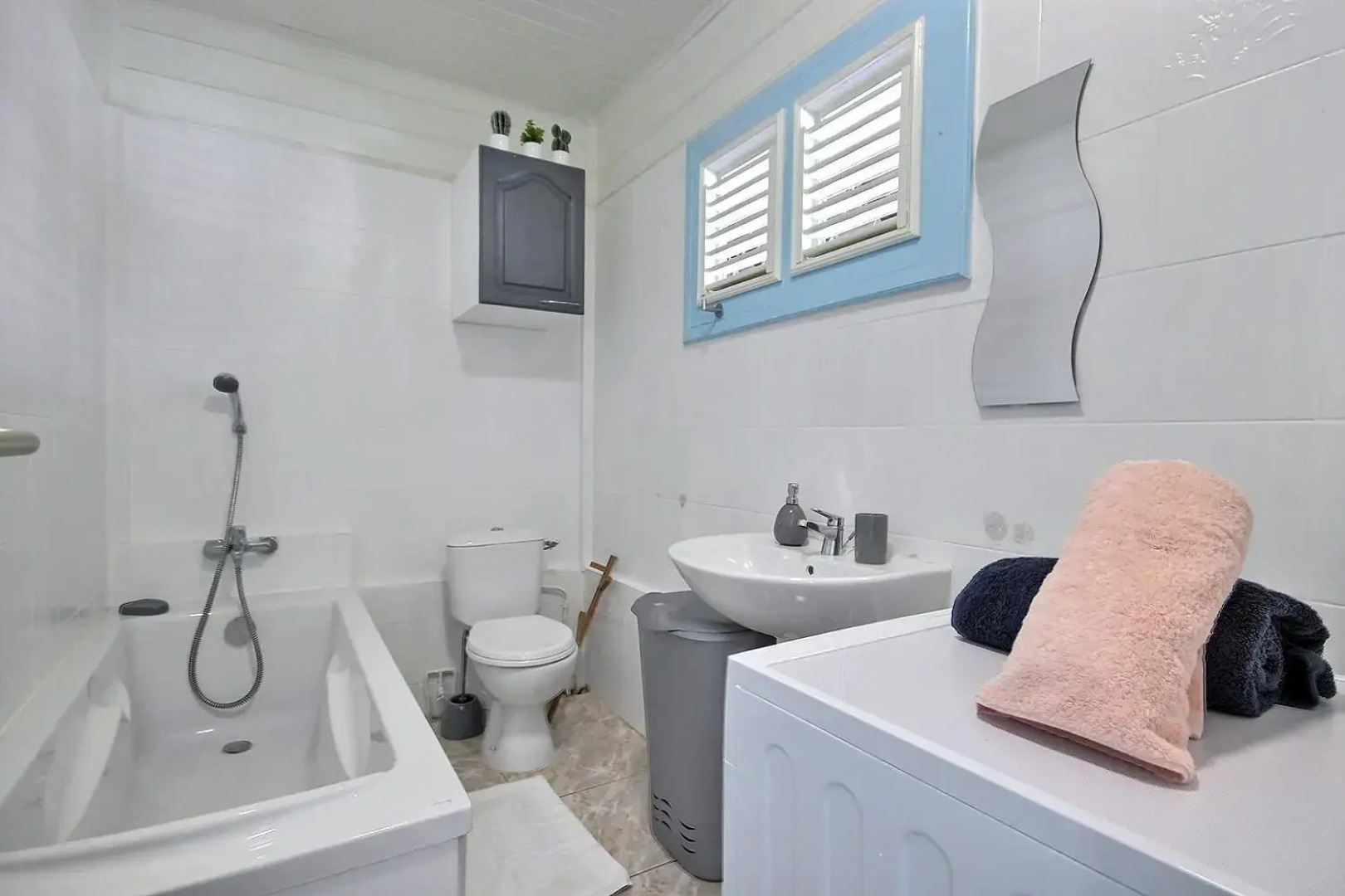 Villa Lyjade, 4 CH, piscine, vue mer