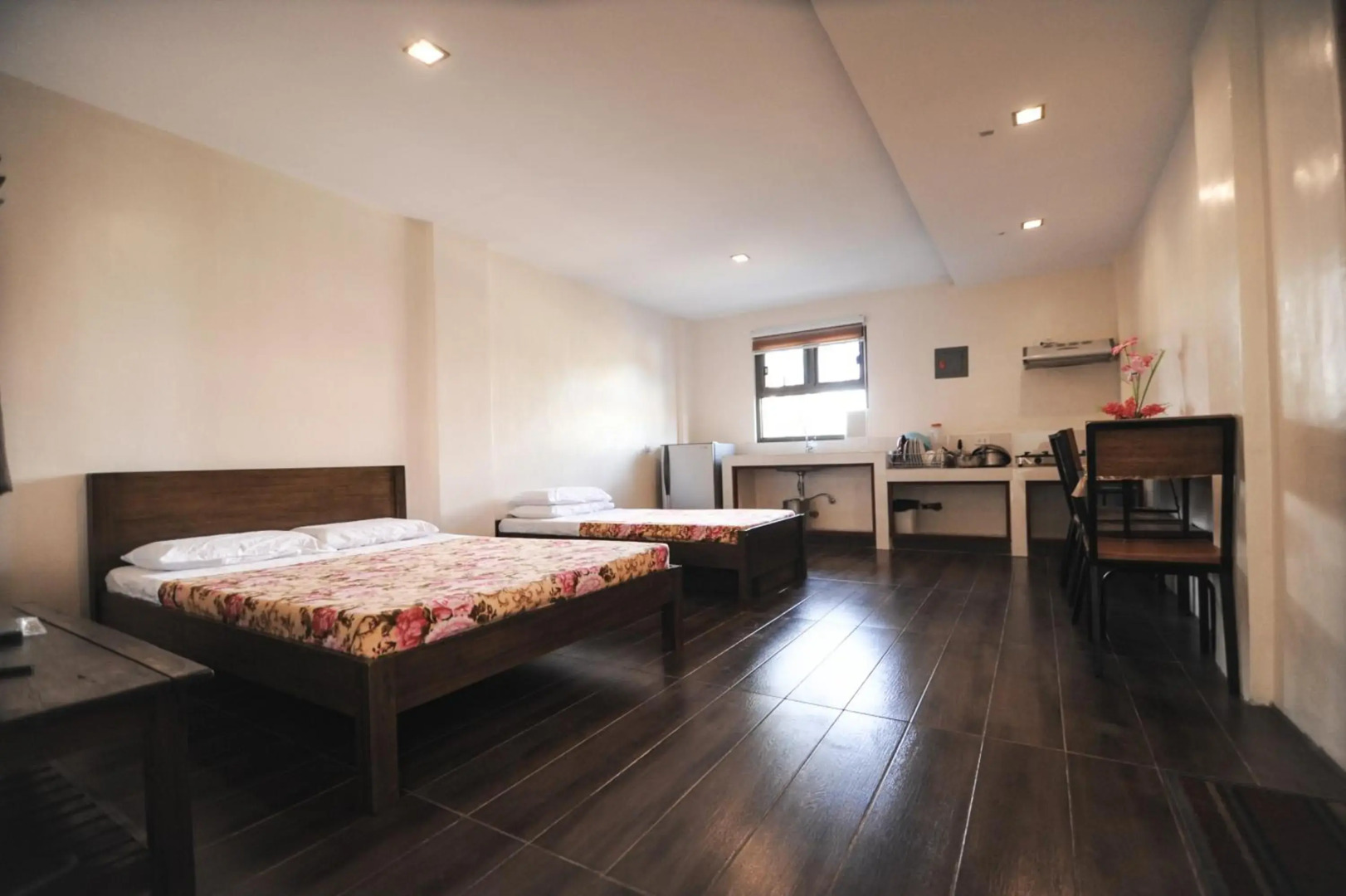 Pine Breeze Cottages