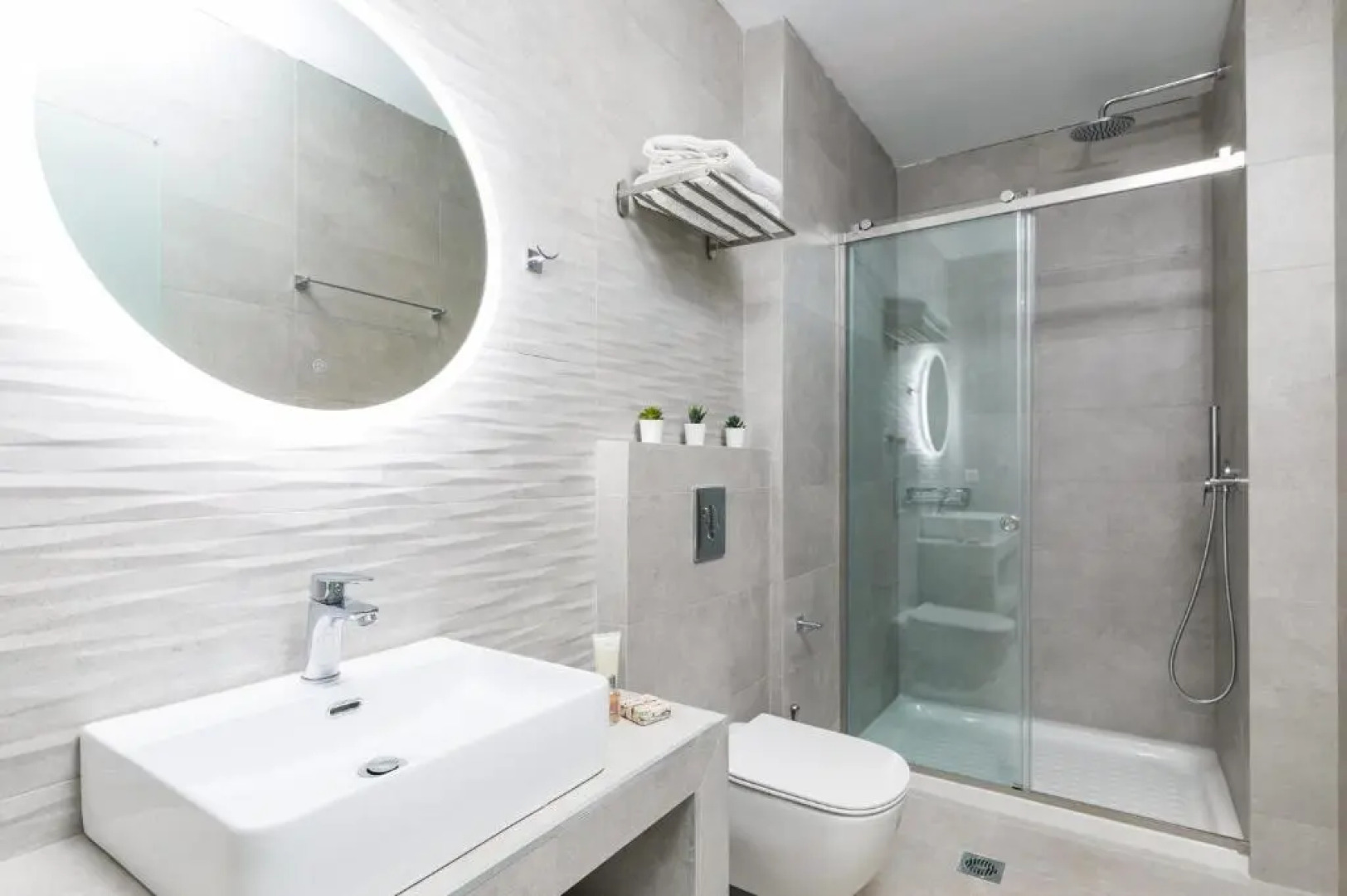 Villa Bougainvillea Boutique 1 by Villa Plus