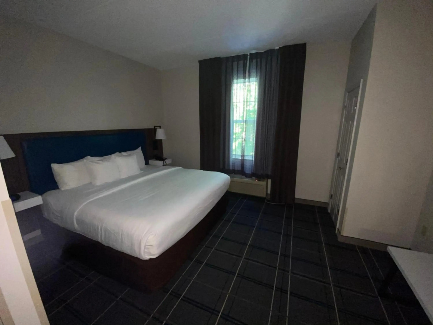 Comfort Suites Airport