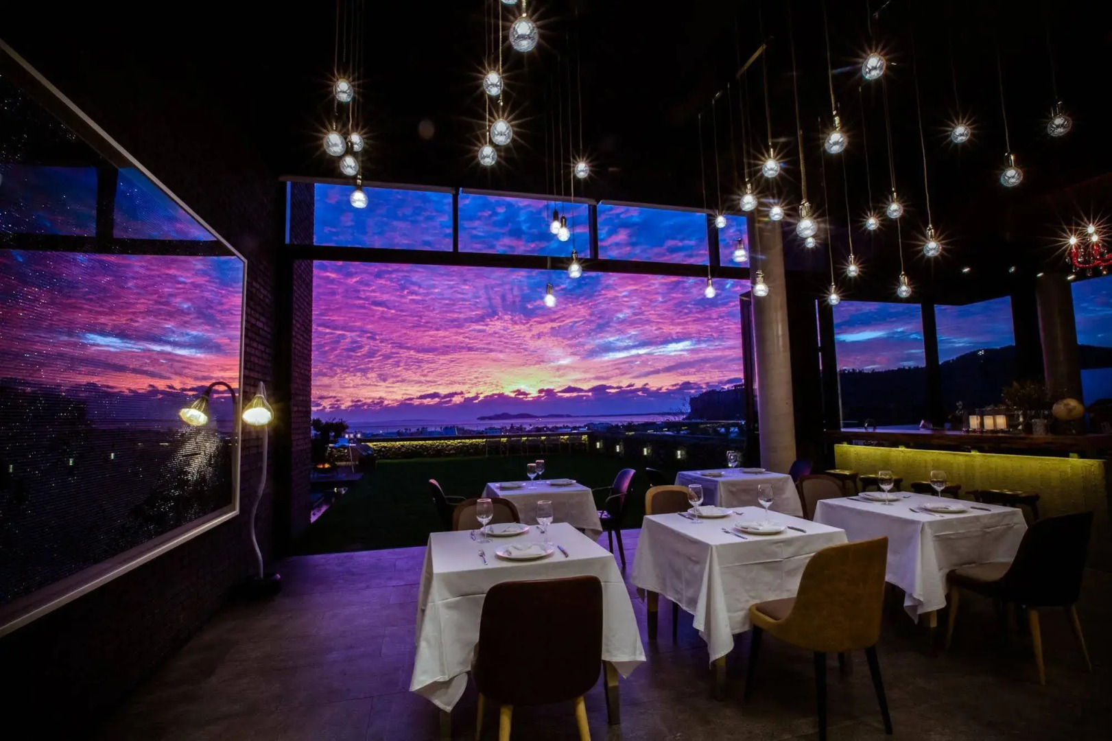 Bayhill Pool & Villa