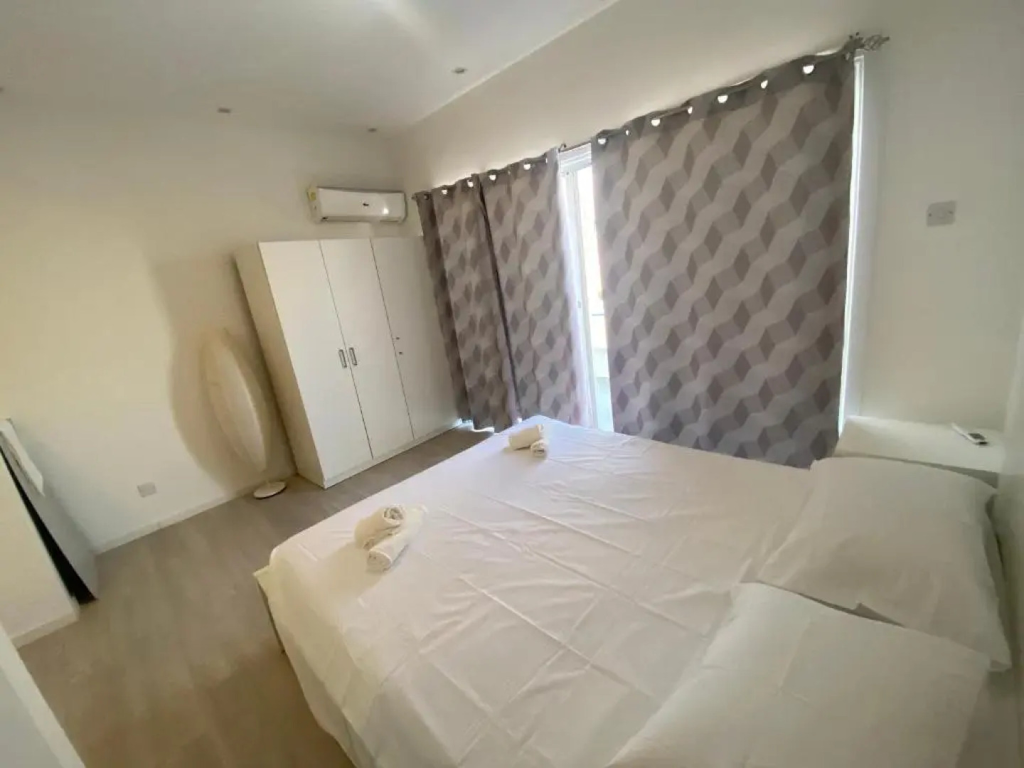 Renovated 1-bedroom duplex 100m by sea