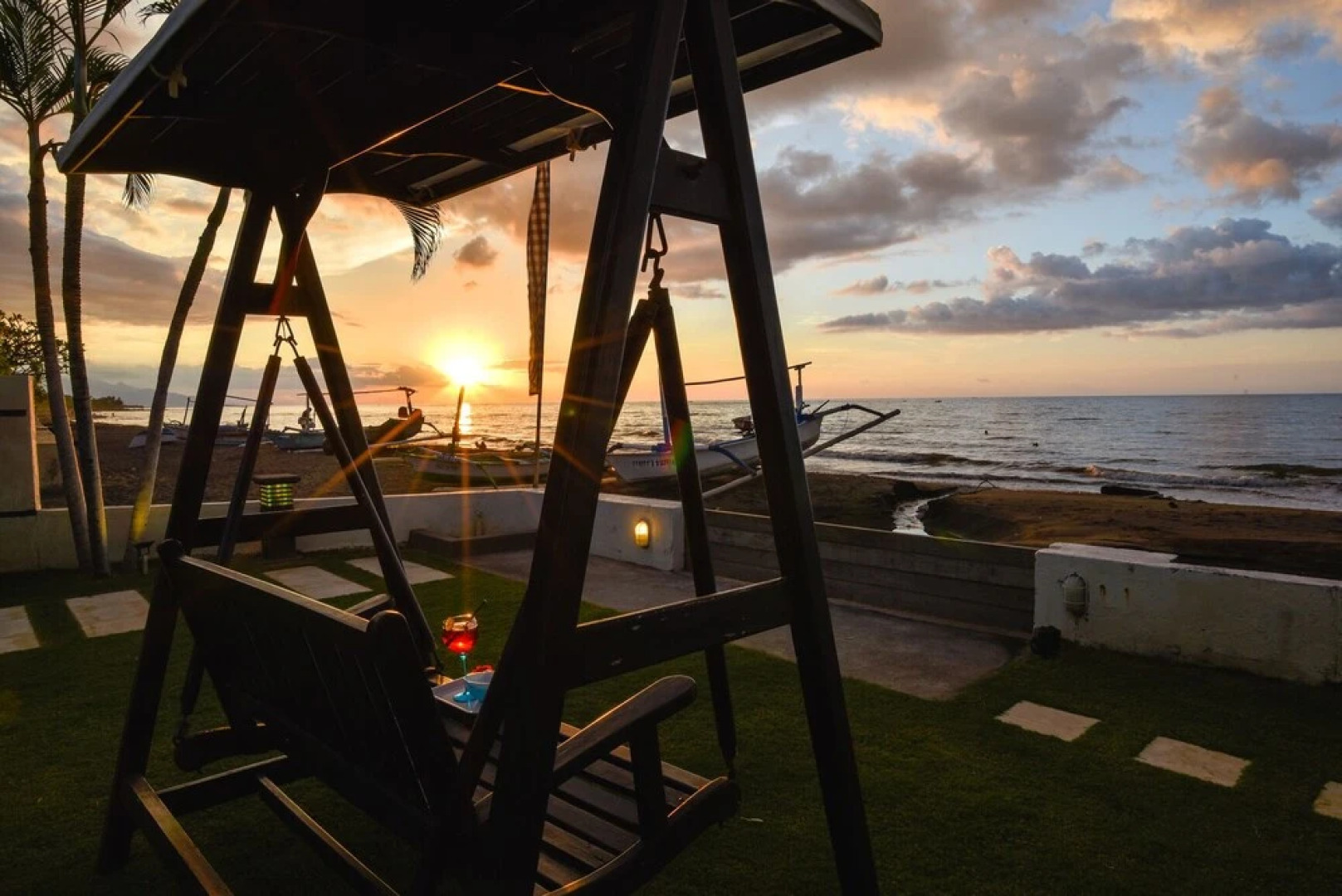 Villa Lovina Beach 2