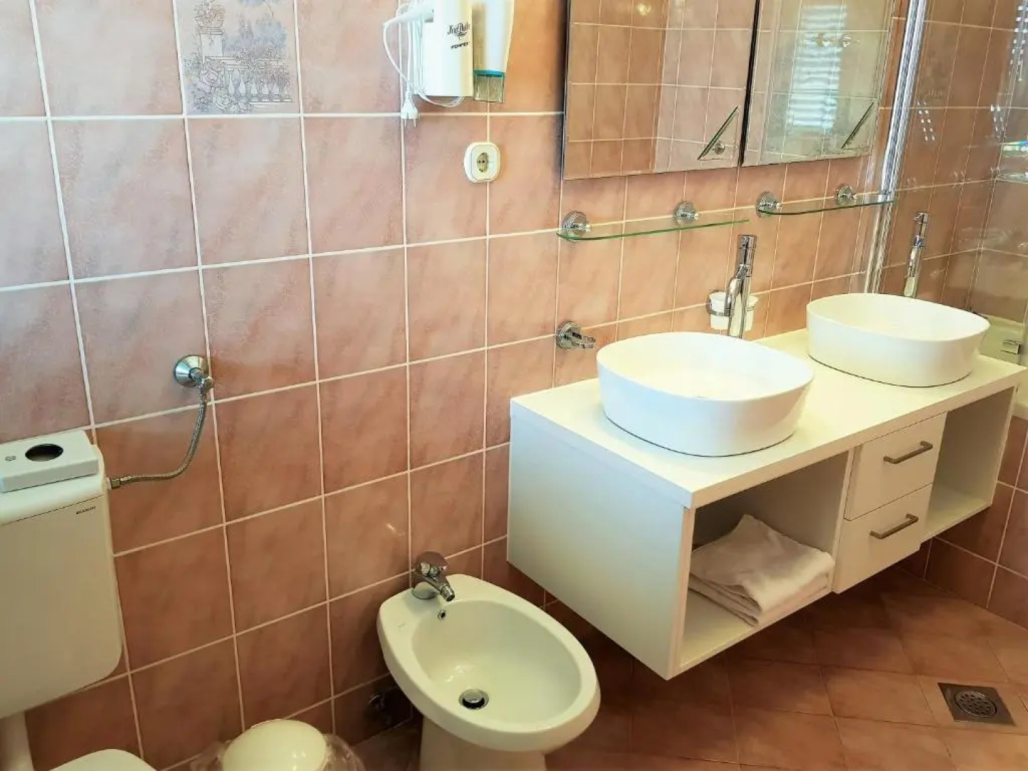 Grand View Apartments