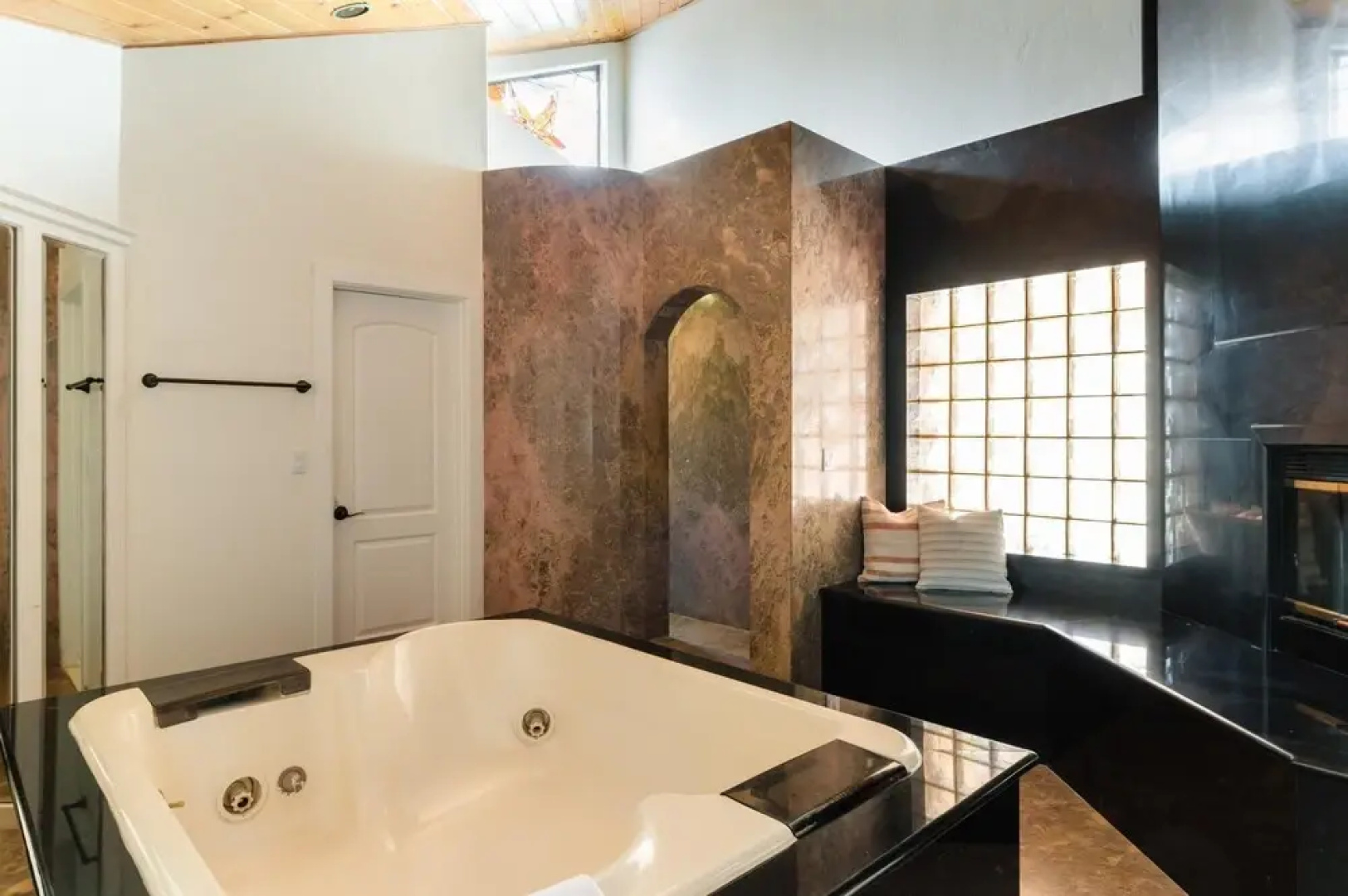 Scottsdale Cottonwoods Resort & Suites