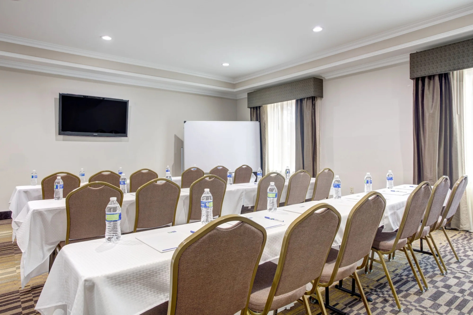 Holiday Inn Express & Suites Cut Off - Galliano by IHG