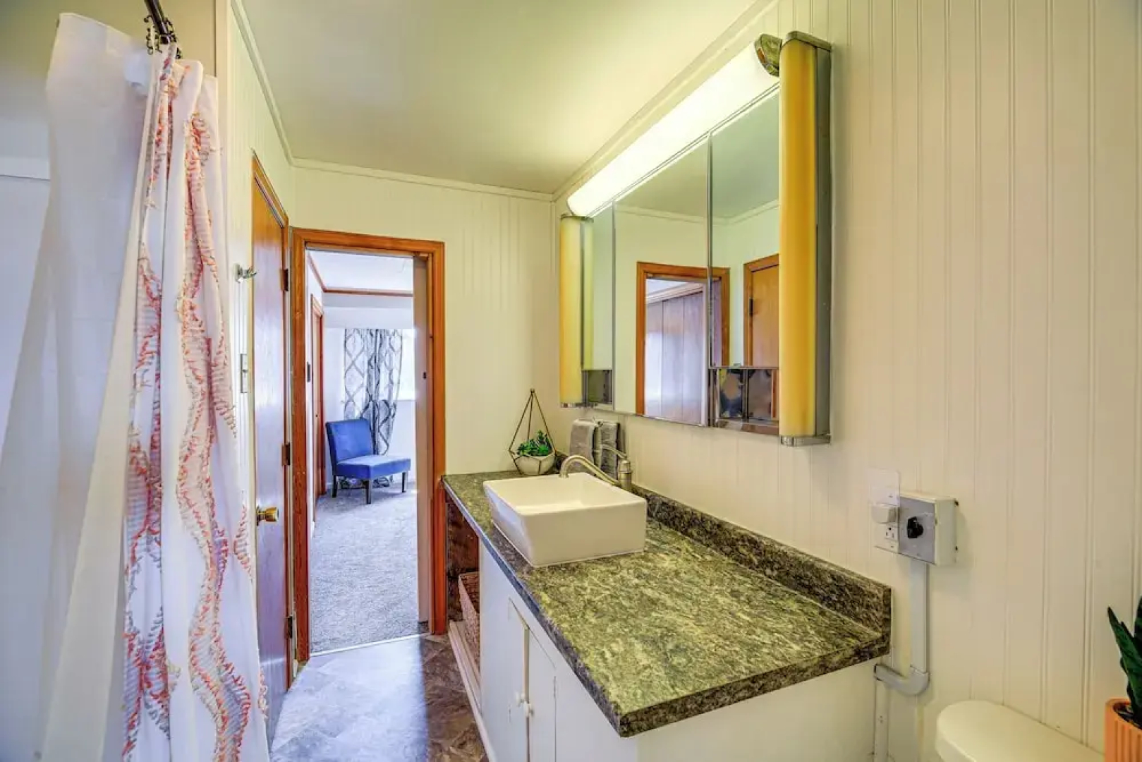 Walkable Townhome: 'M on Main' in Wytheville