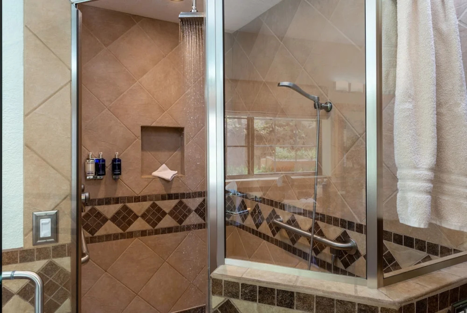 Sheridan House Inn - Adult Only