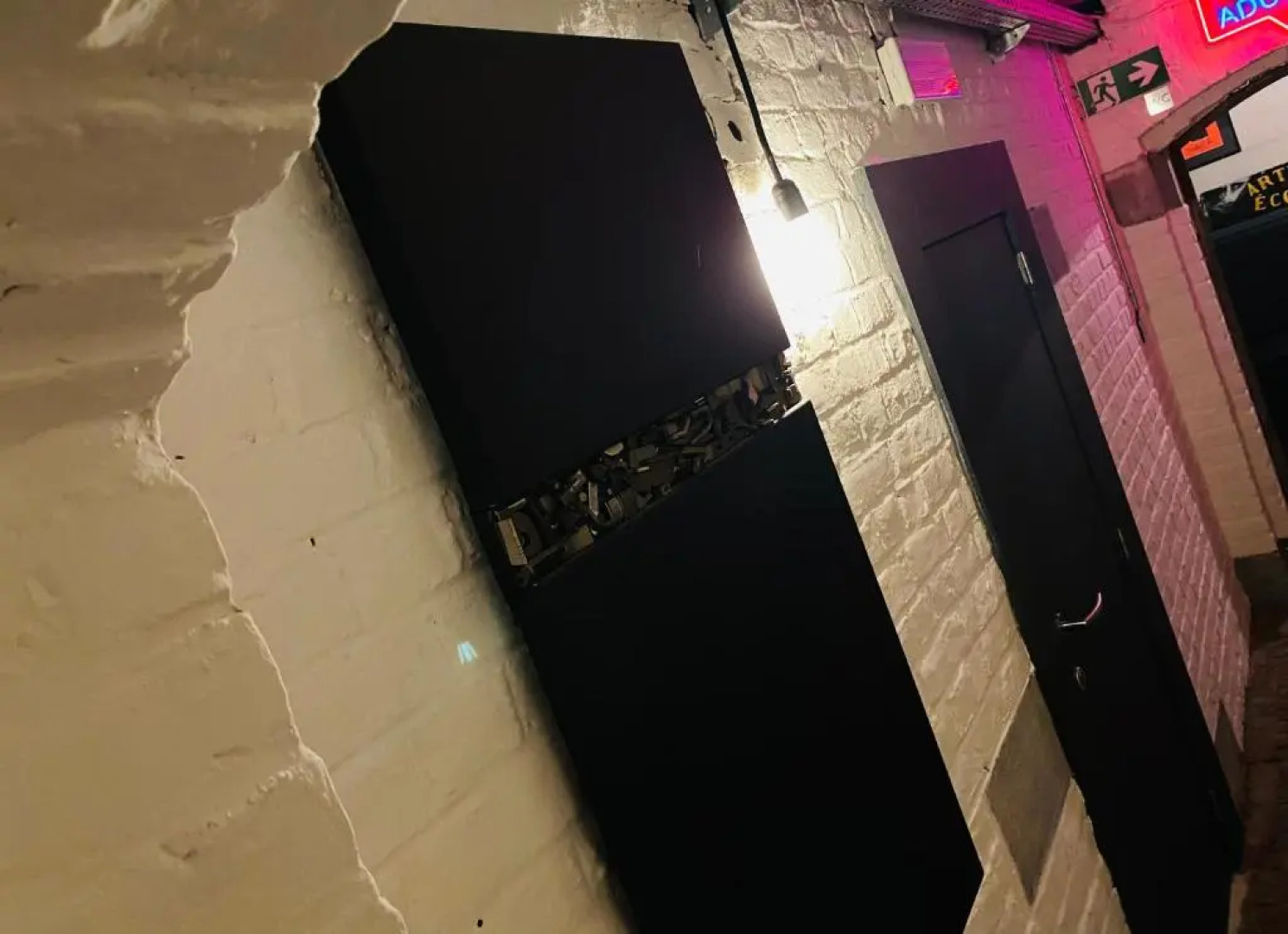 Les chambres atypiques de Nico Bush - Parking sécurisé vélos