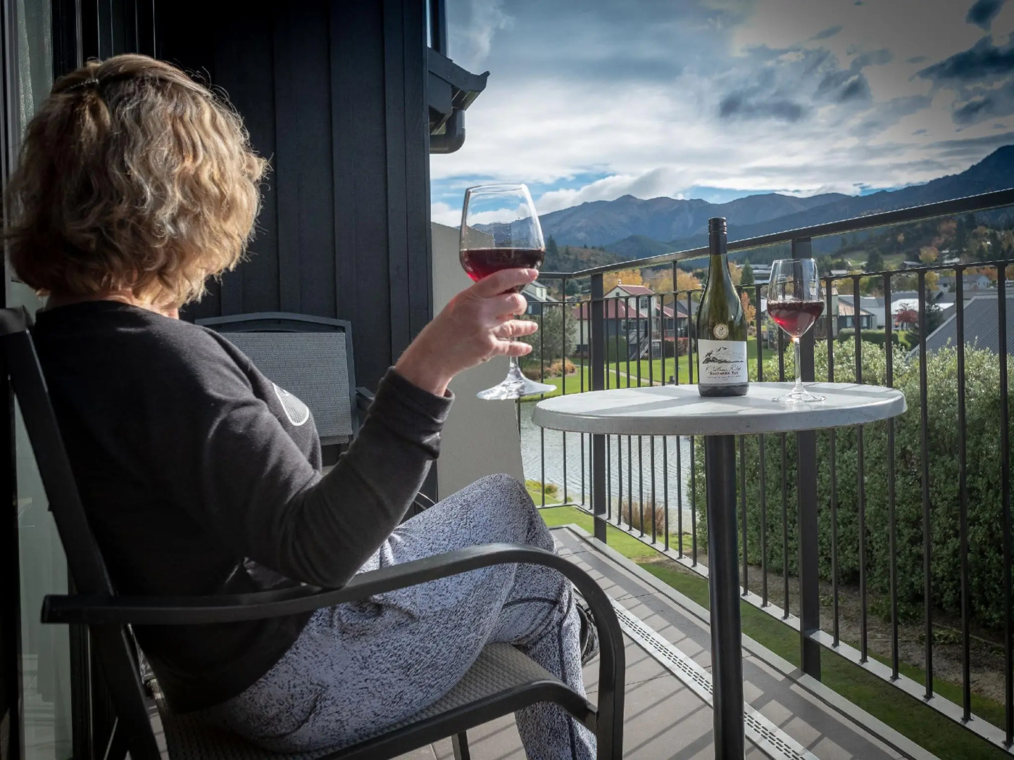 Village Lake Apartments