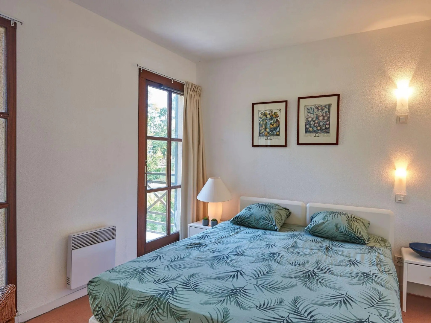 Spacious detached villa with covered terrace in nature reserve with a castle