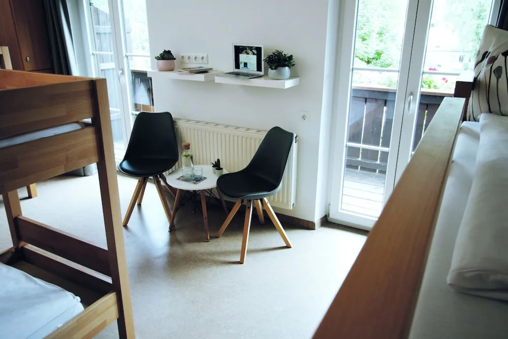 Berg Blick - Hostel & Dorfcafé