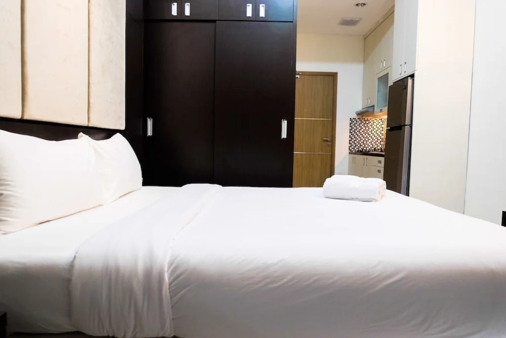 Warm and Homey Studio at The Oasis Cikarang Apartment By Travelio
