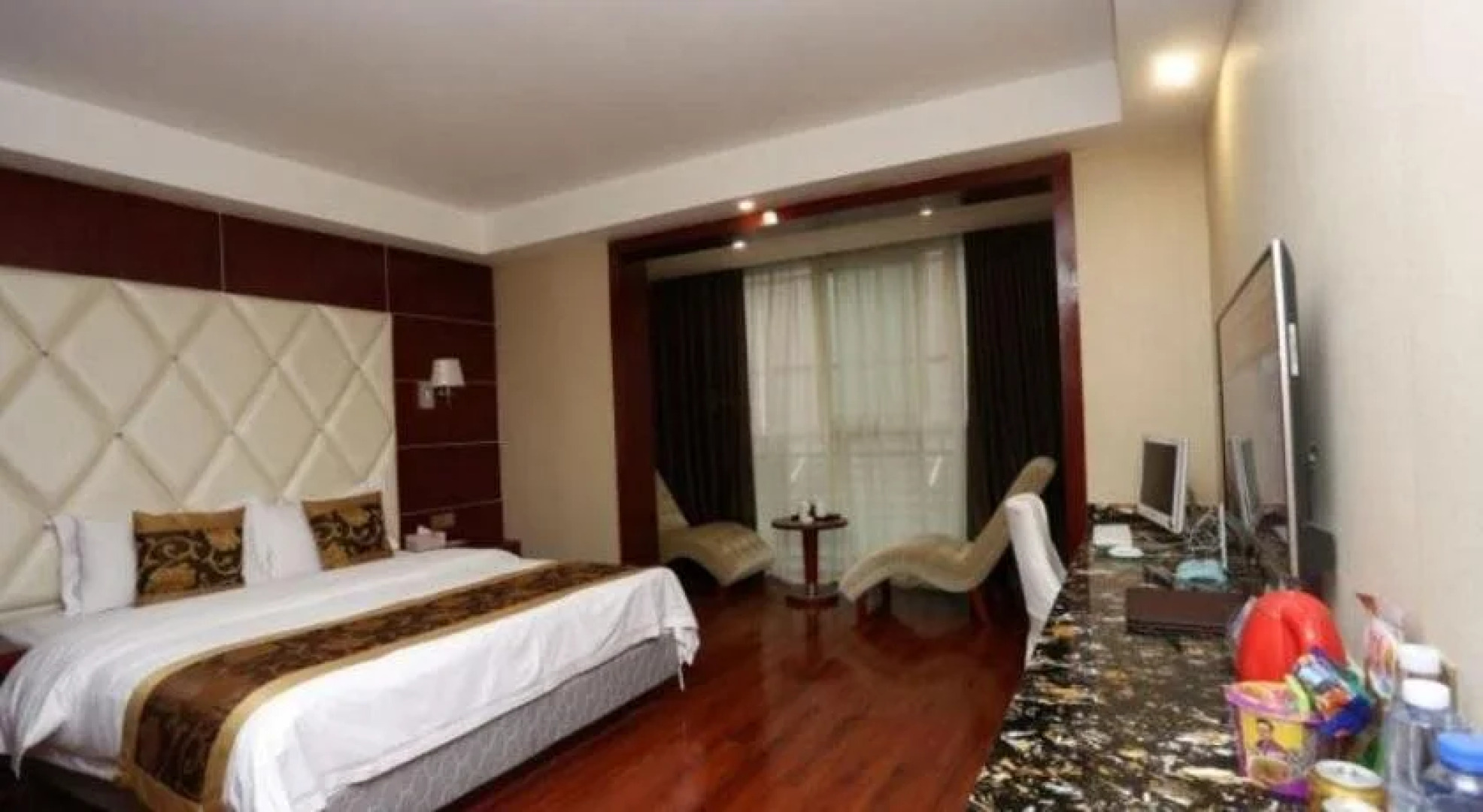 Jinyu Lidu Holiday Hotel