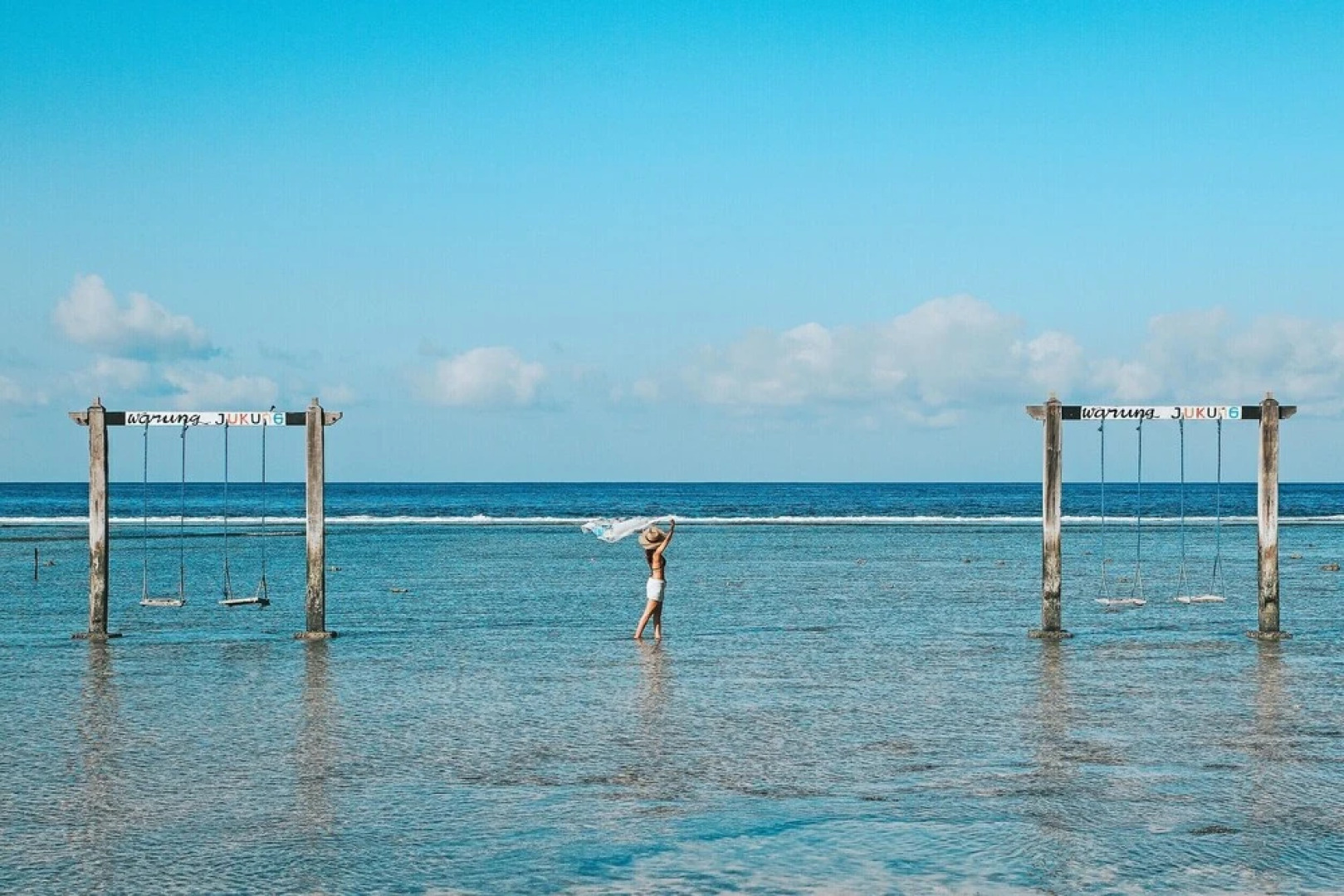 Jukung Cottage Beach Bar And Restaurant