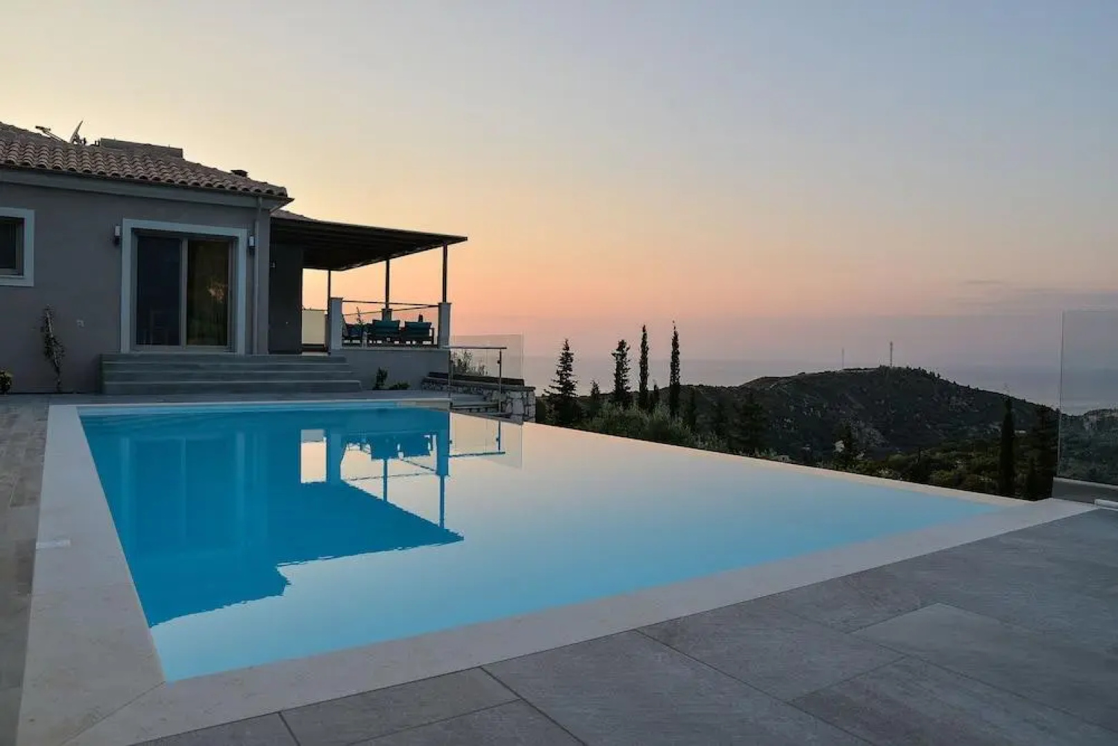 Drimonari Villas