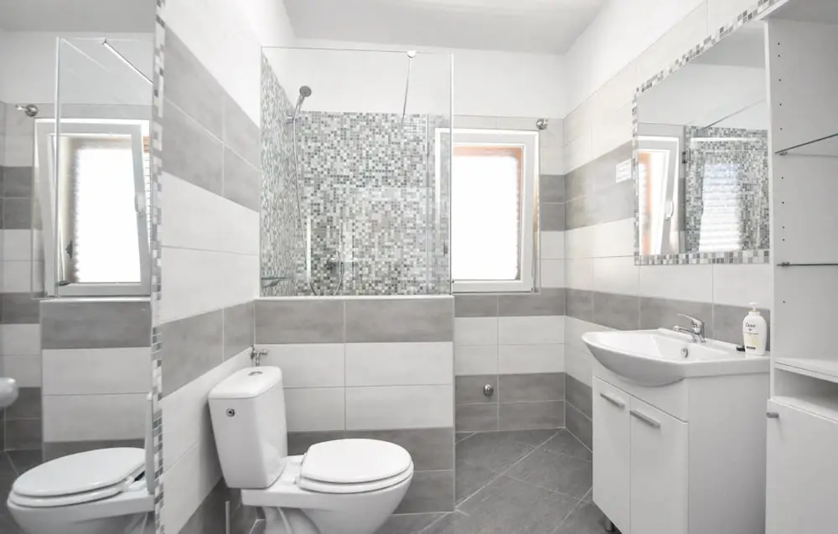 Awesome Home in Seget Gornji With Sauna, Wifi and 8 Bedrooms