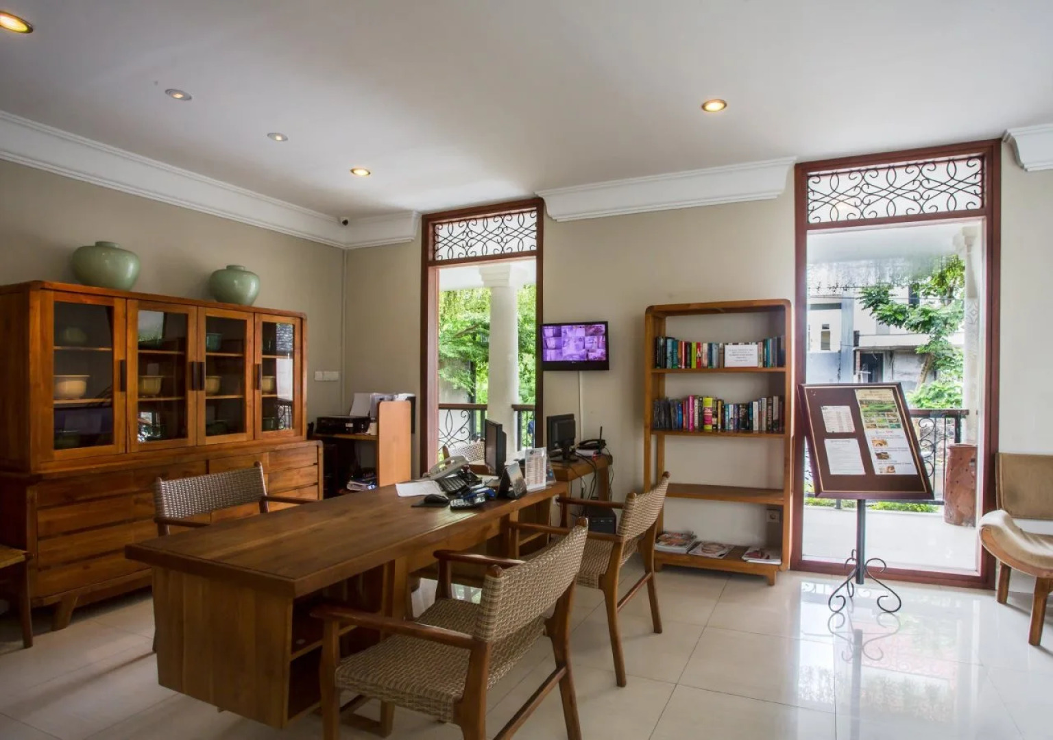 Seminyak Lagoon All Suites Hotel