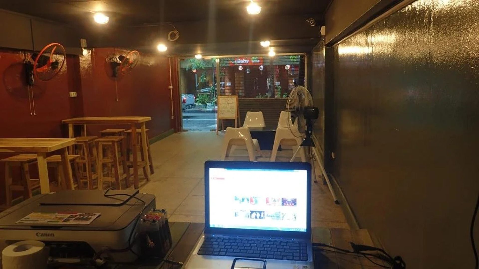 Mad COW Hostel Silom