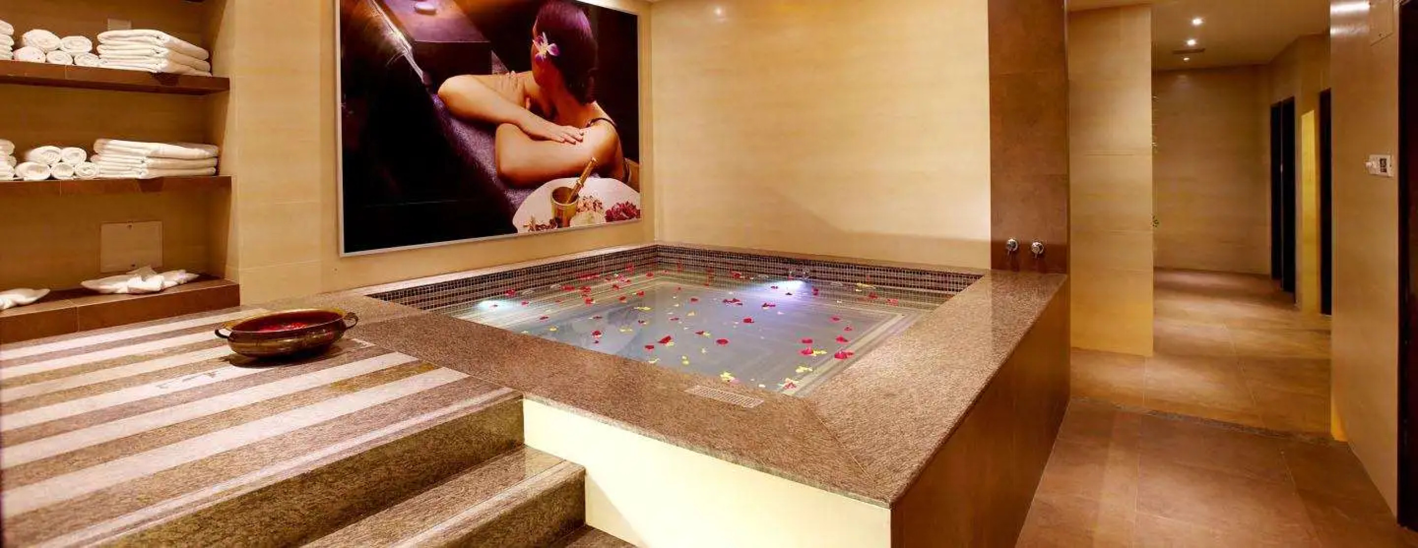 Express Inn The Business Luxury Hotel