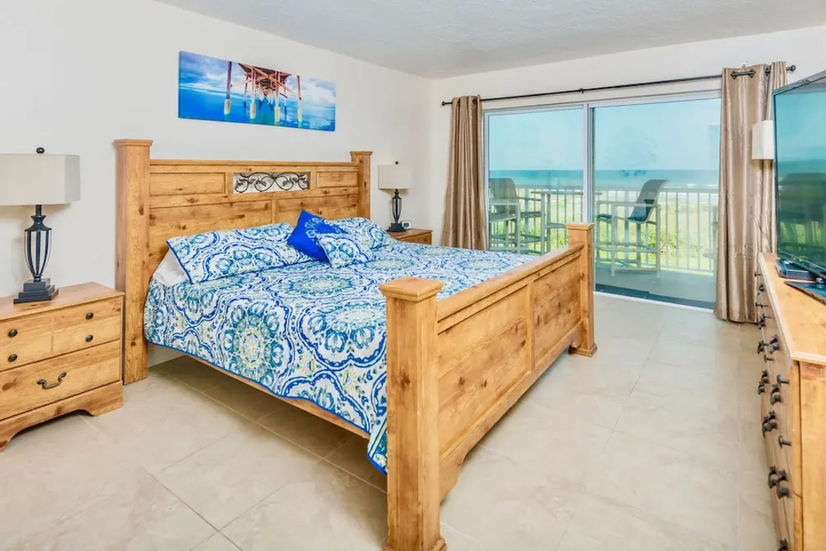 Spanish Main by Happy Palm Stays