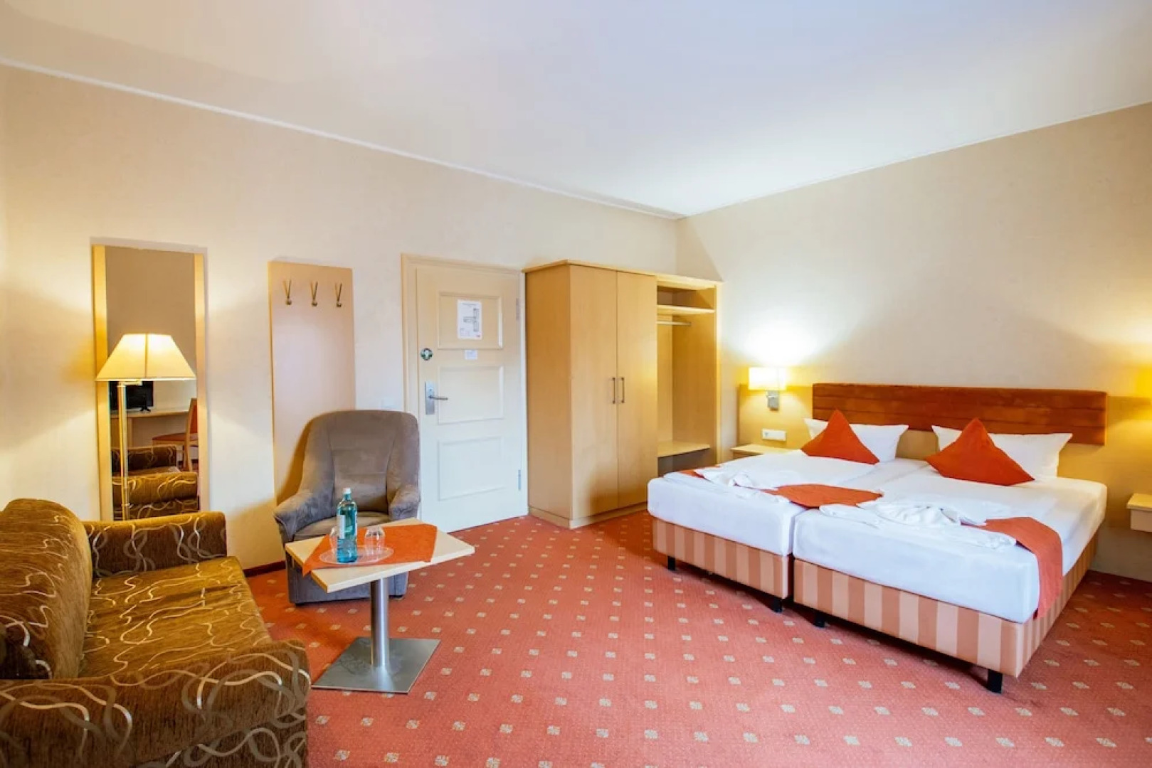 Seehotel Grossraeschen