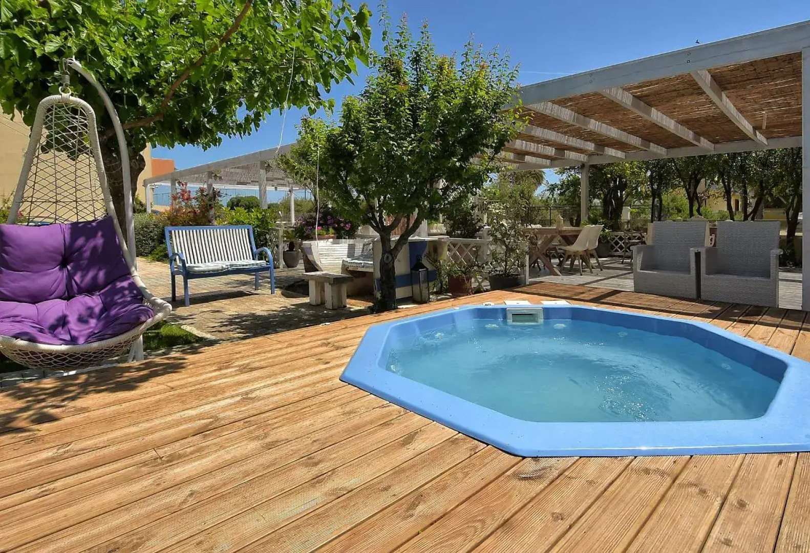 Georgia's Garden by Omilos Hotels