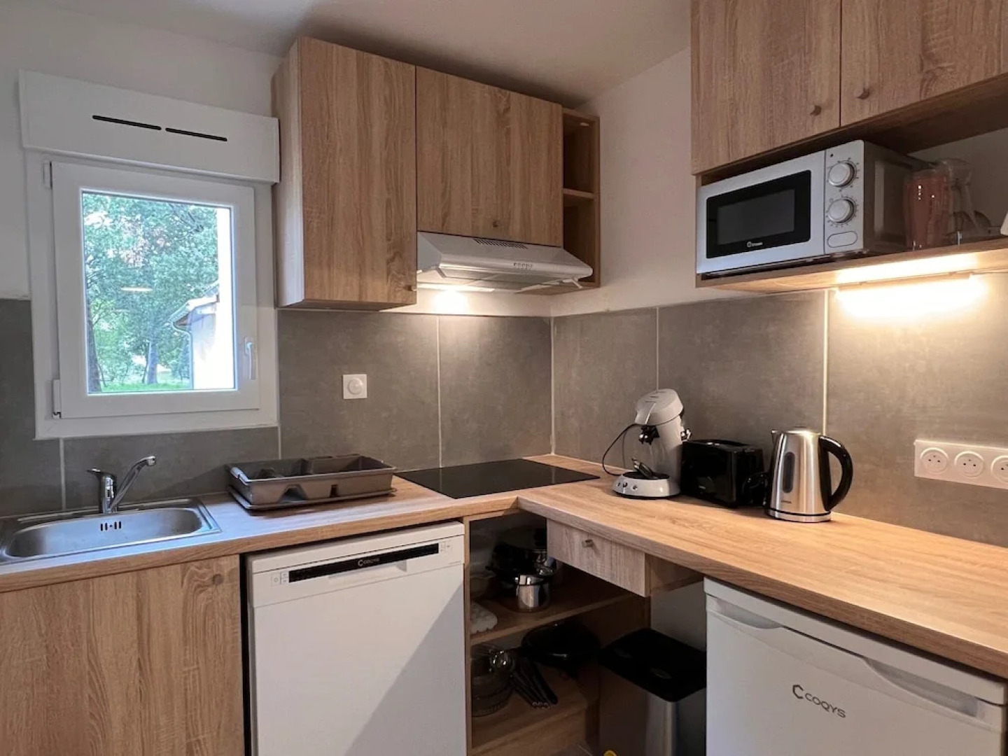 VVF Méjannes Gard, Méjannes le Clap