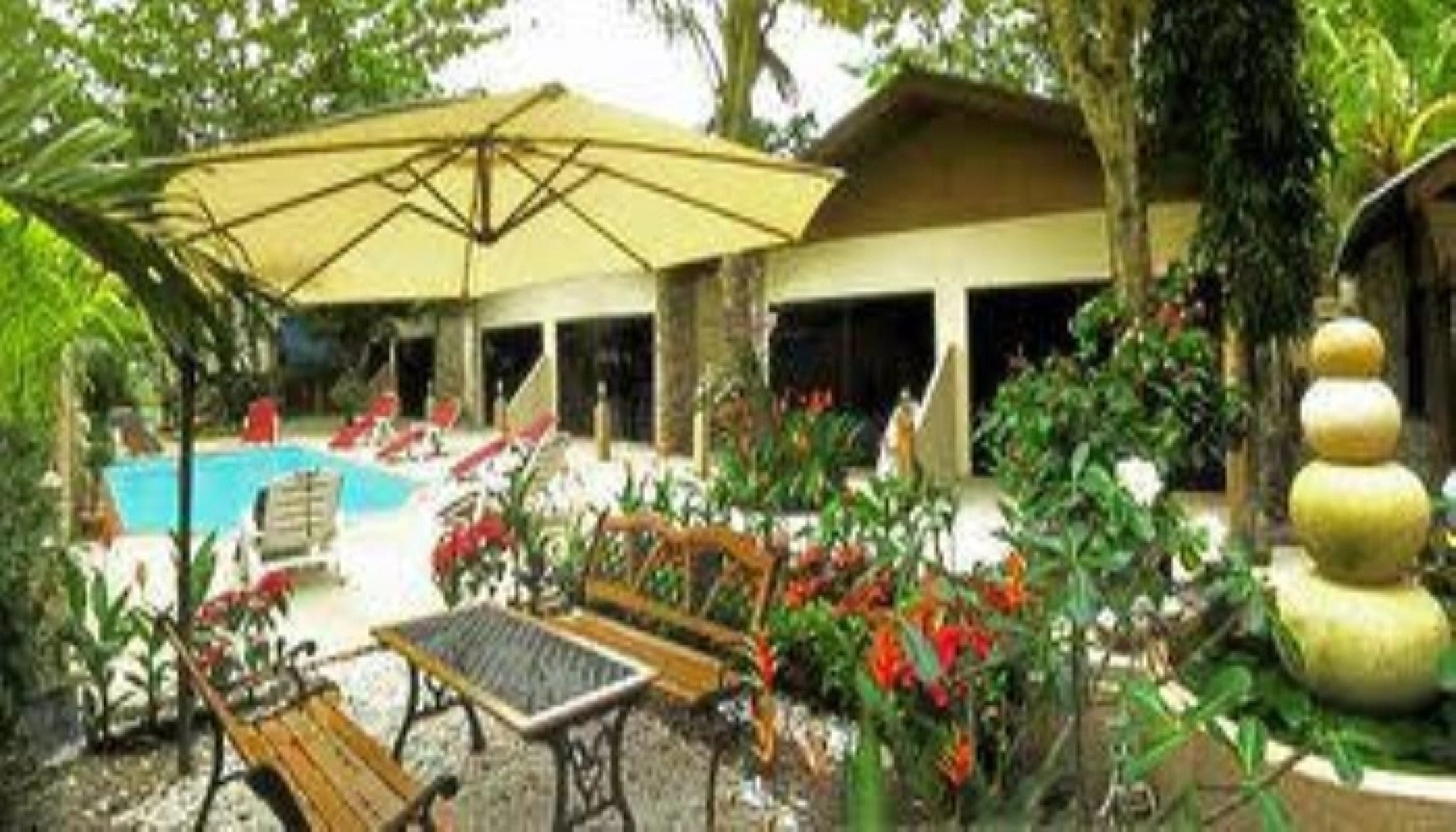 Manohra Cozy Village