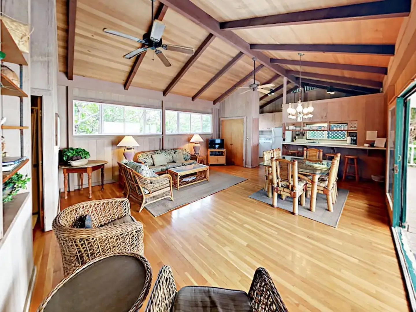 82-6017 Manini Beach Rd Home 3 Bedrooms 2 Bathrooms Home