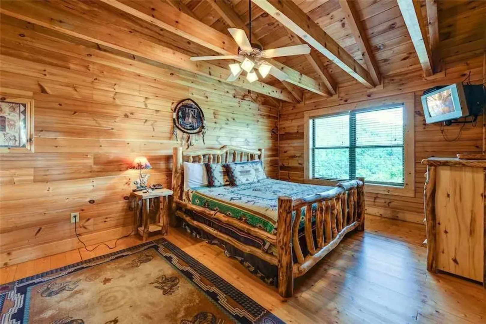 A Majestic View III 3 Bedroom Home with Hot Tub