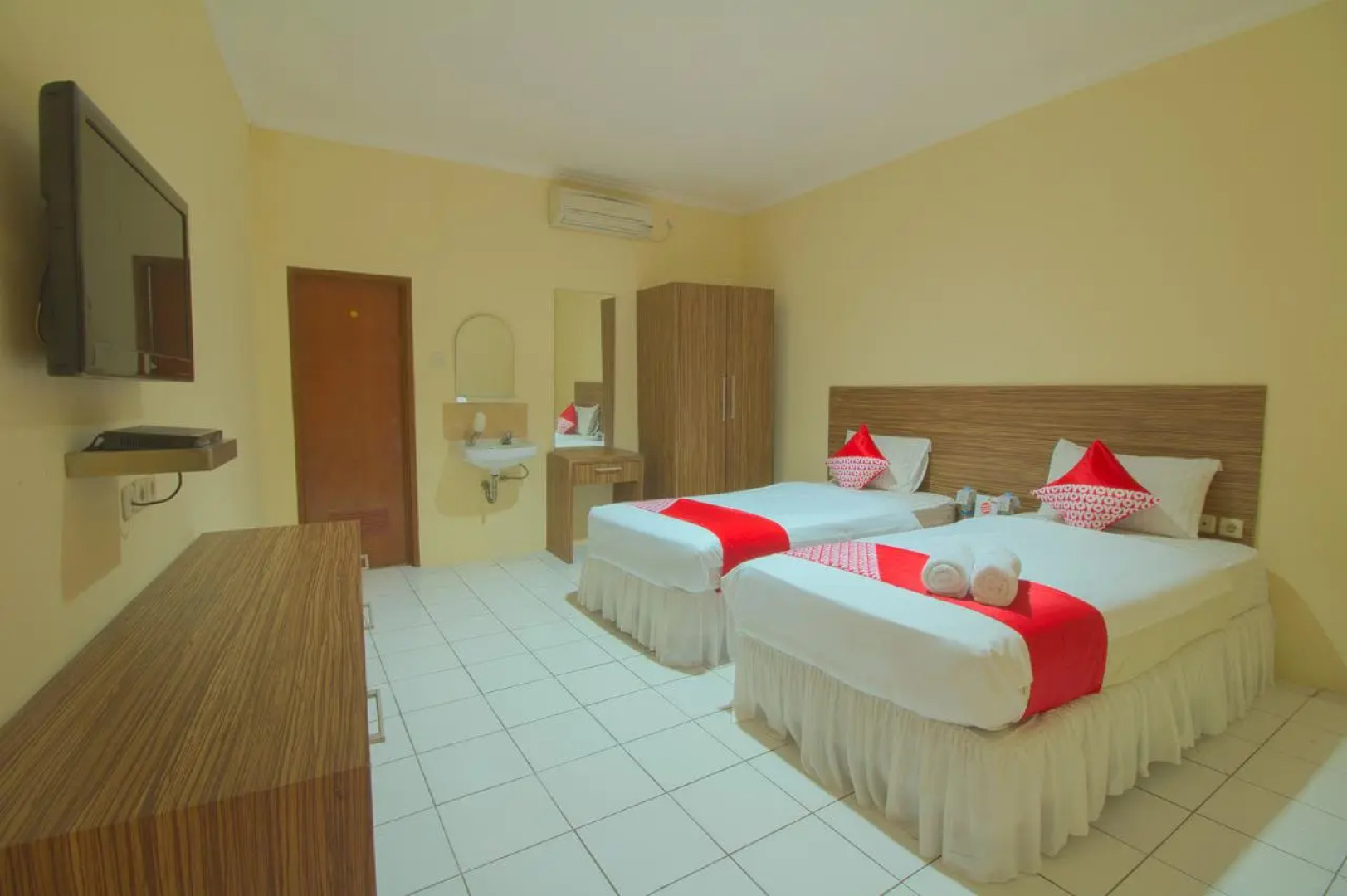 OYO 688 Grand Pakidulan Hotel
