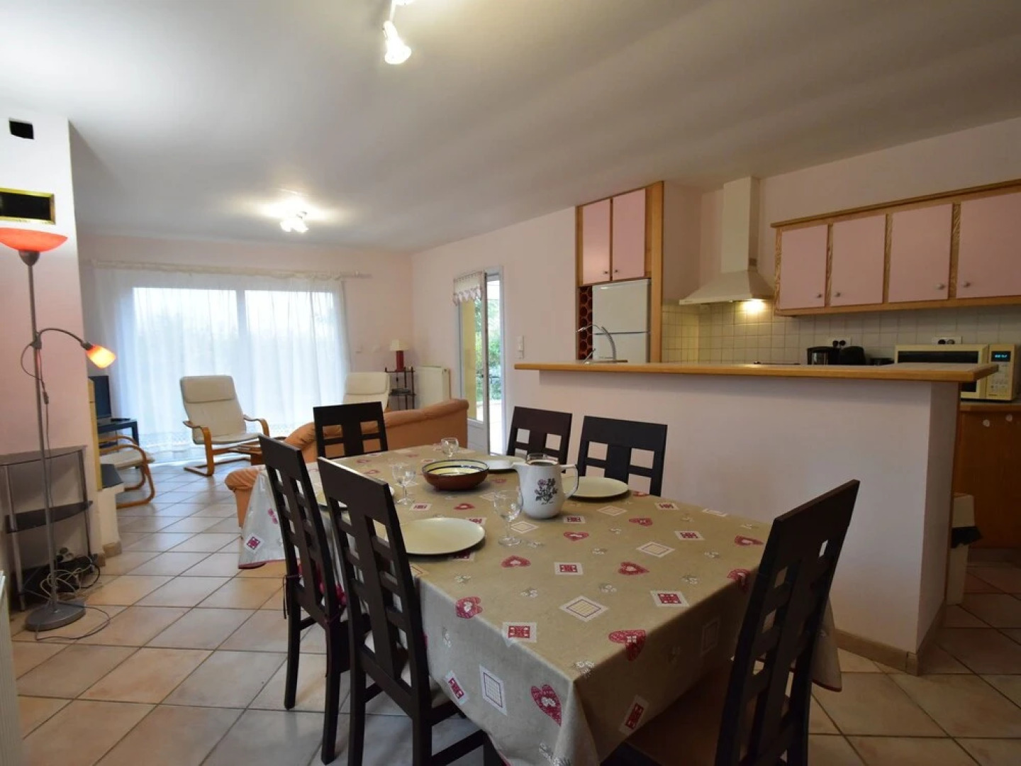 Modern Holiday Home in Belves with Swimming Pool