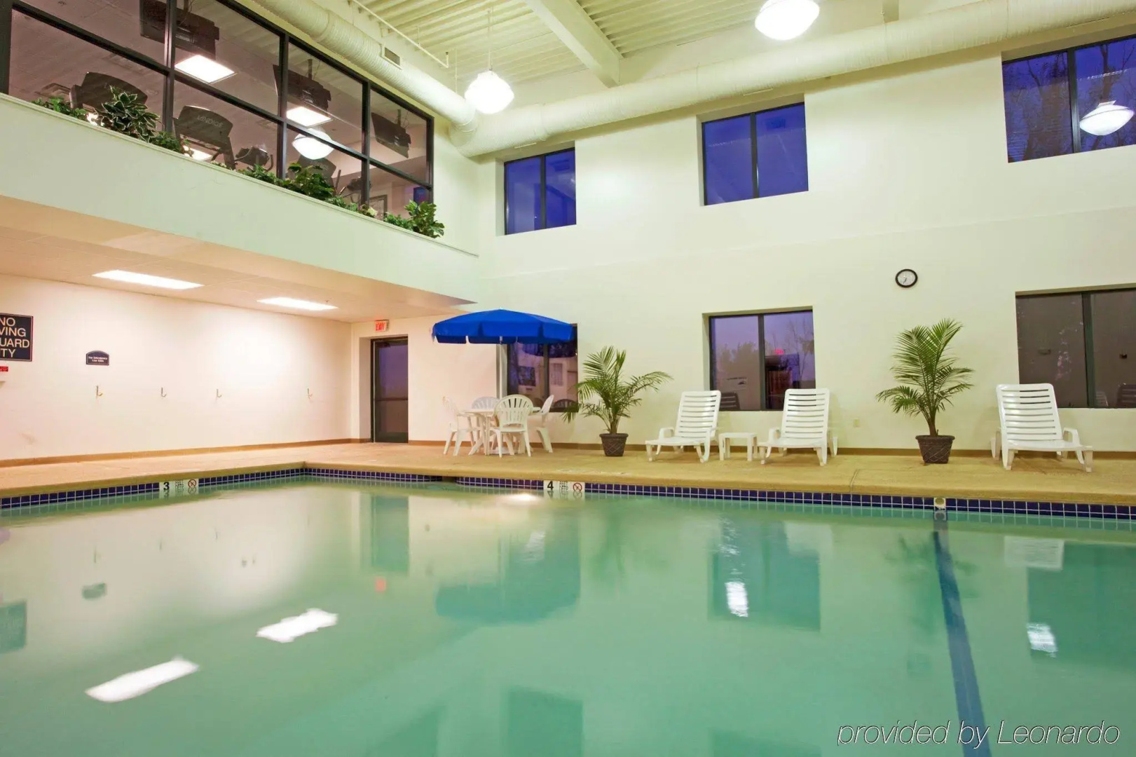 Holiday Inn Express Hotel & Suites Buffalo-Airport by IHG