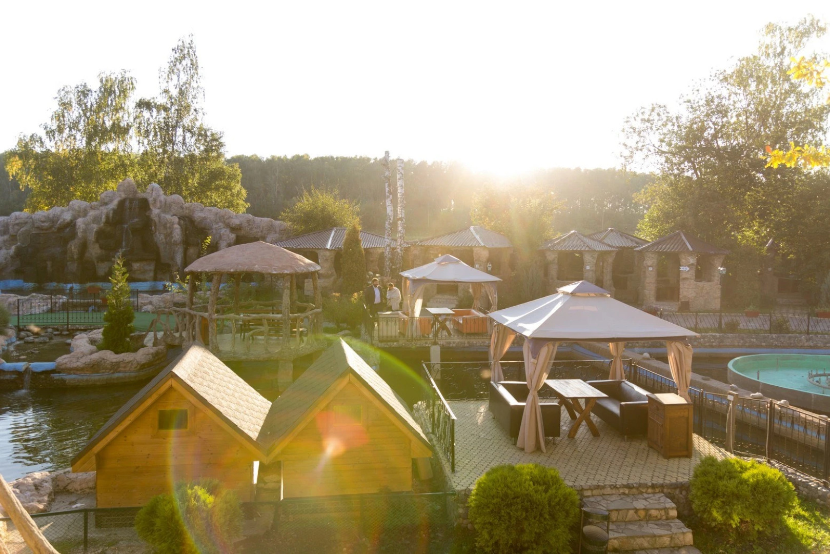 Отель «Оазис в лесу»