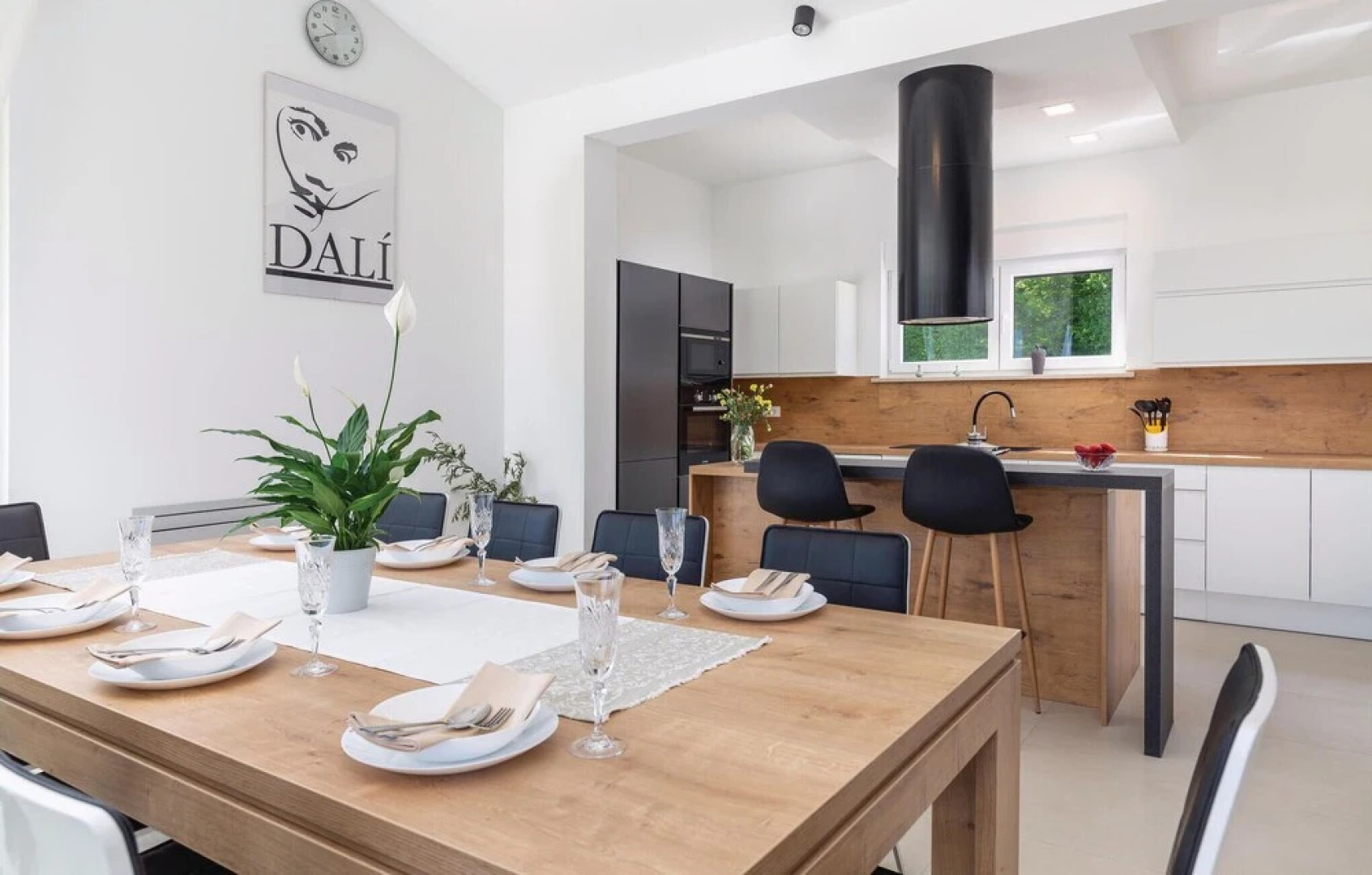 Stunning Home in Kujici With Sauna, Wifi and 5 Bedrooms