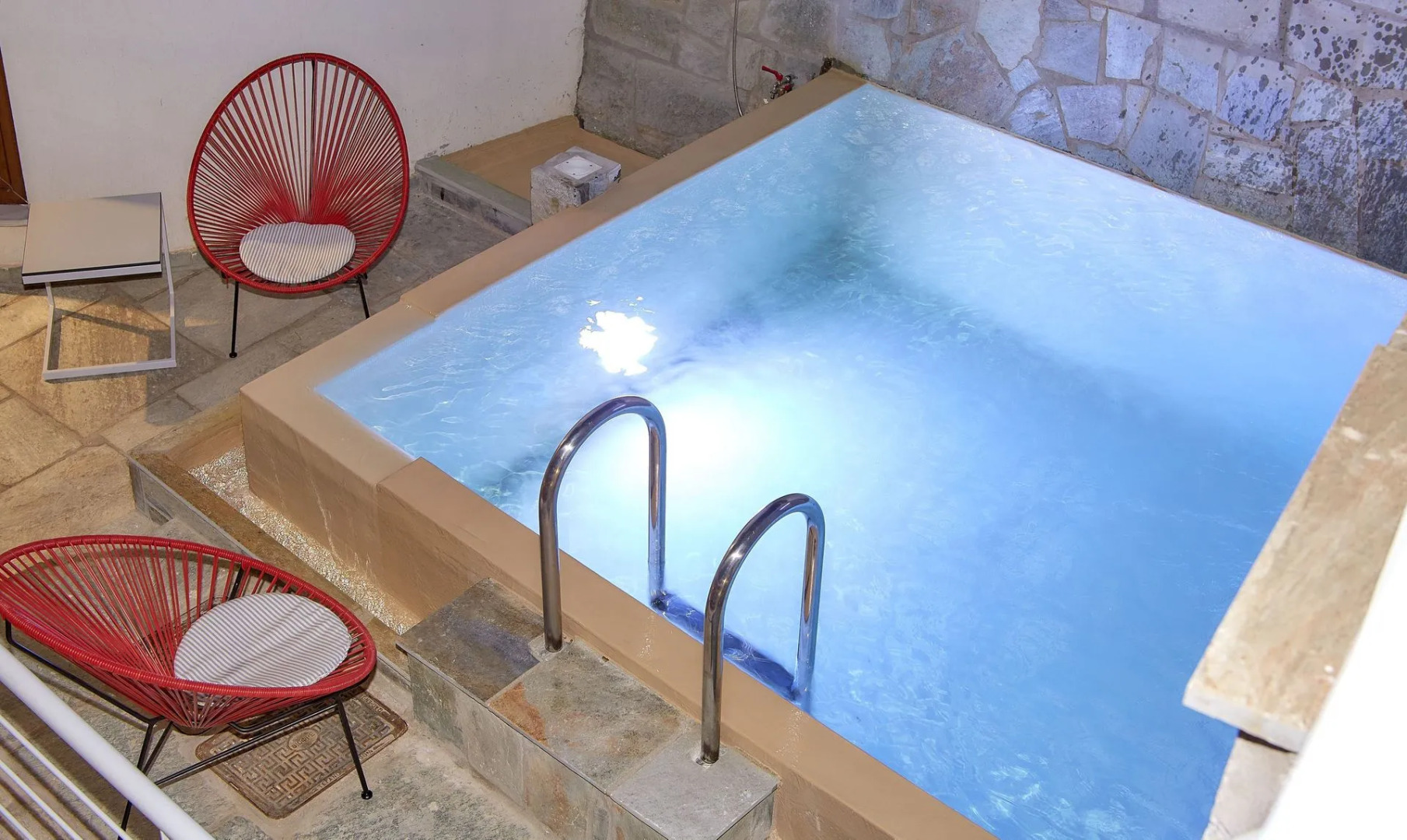 Olivia Sports and Sea