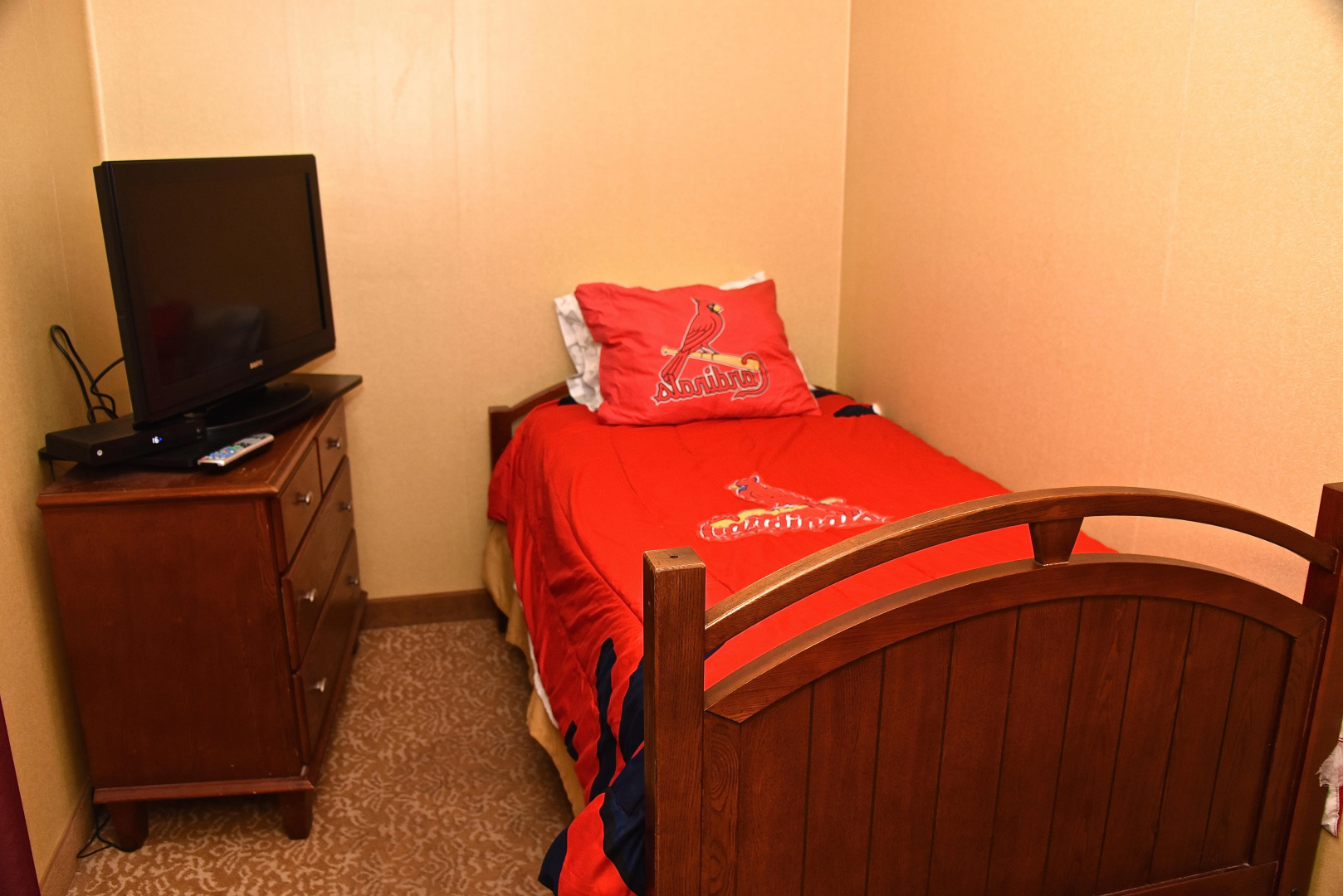 Holiday Inn Express & Suites St. Louis West - Fenton by IHG