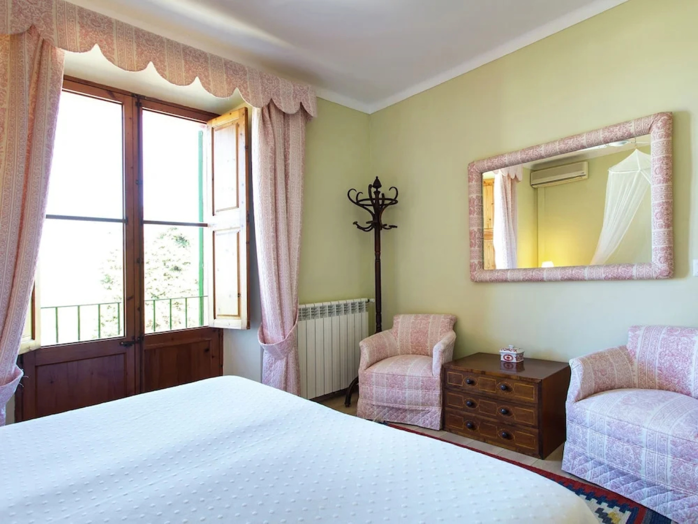 Vacation rental on agroturismo with swimming pool in the heart of Mallorca