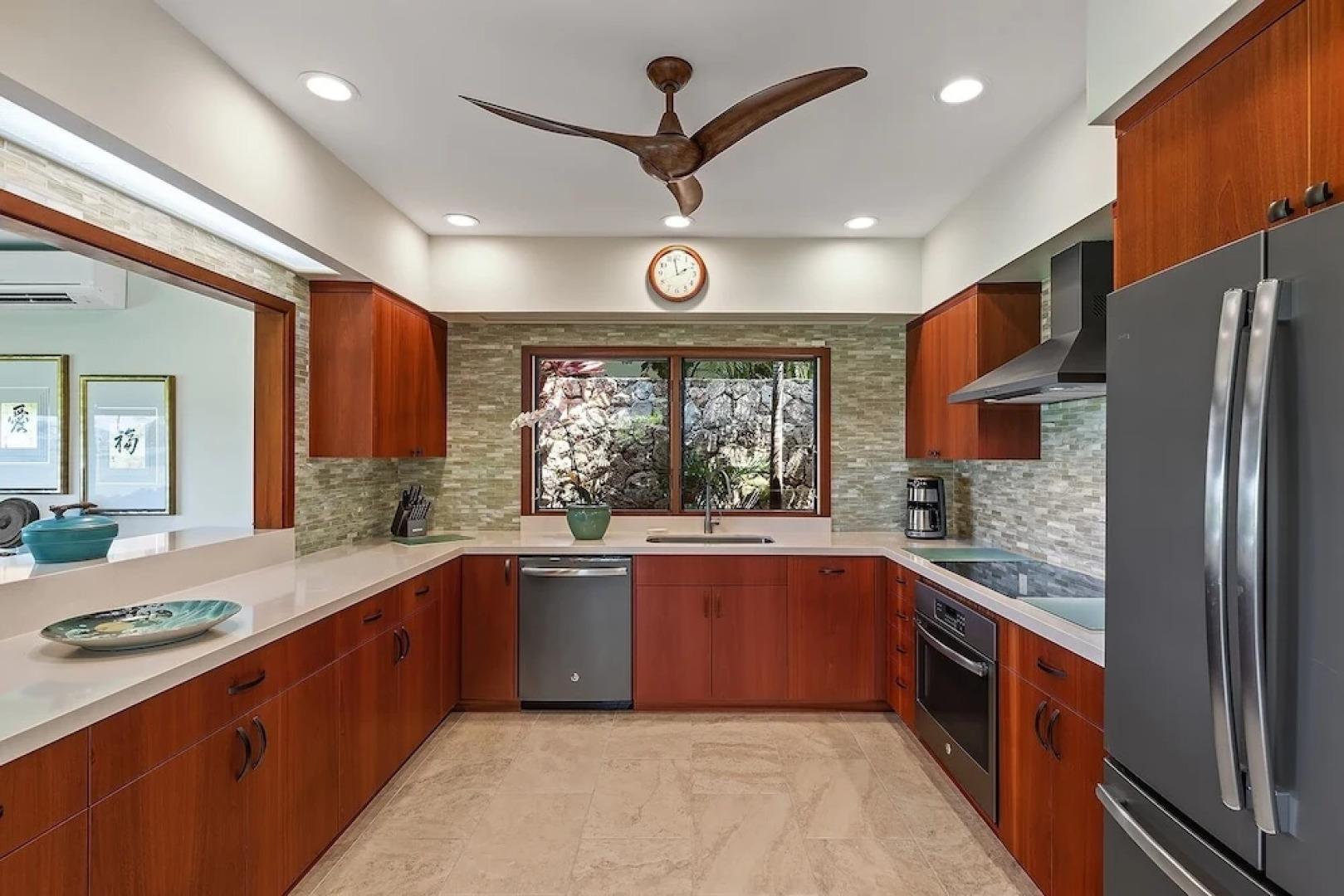 Kailua Shores 8 Bedroom Estate