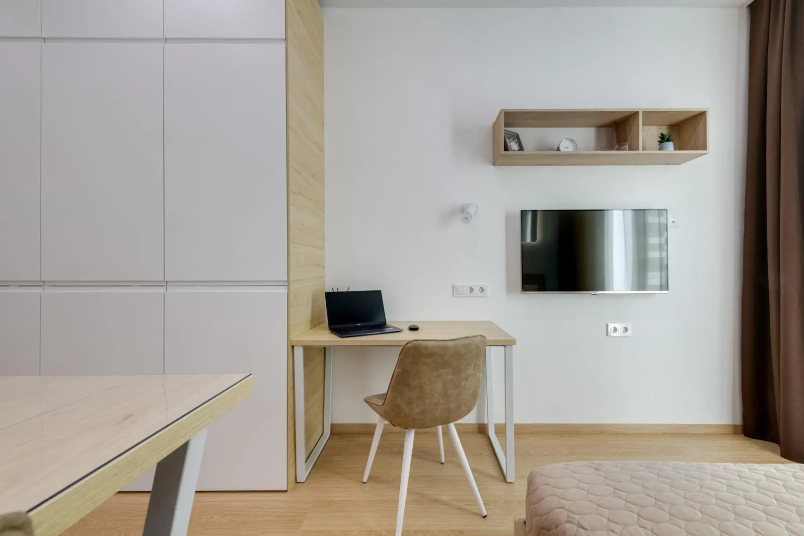 Апартаменты в небоскрёбе, центр Москвы