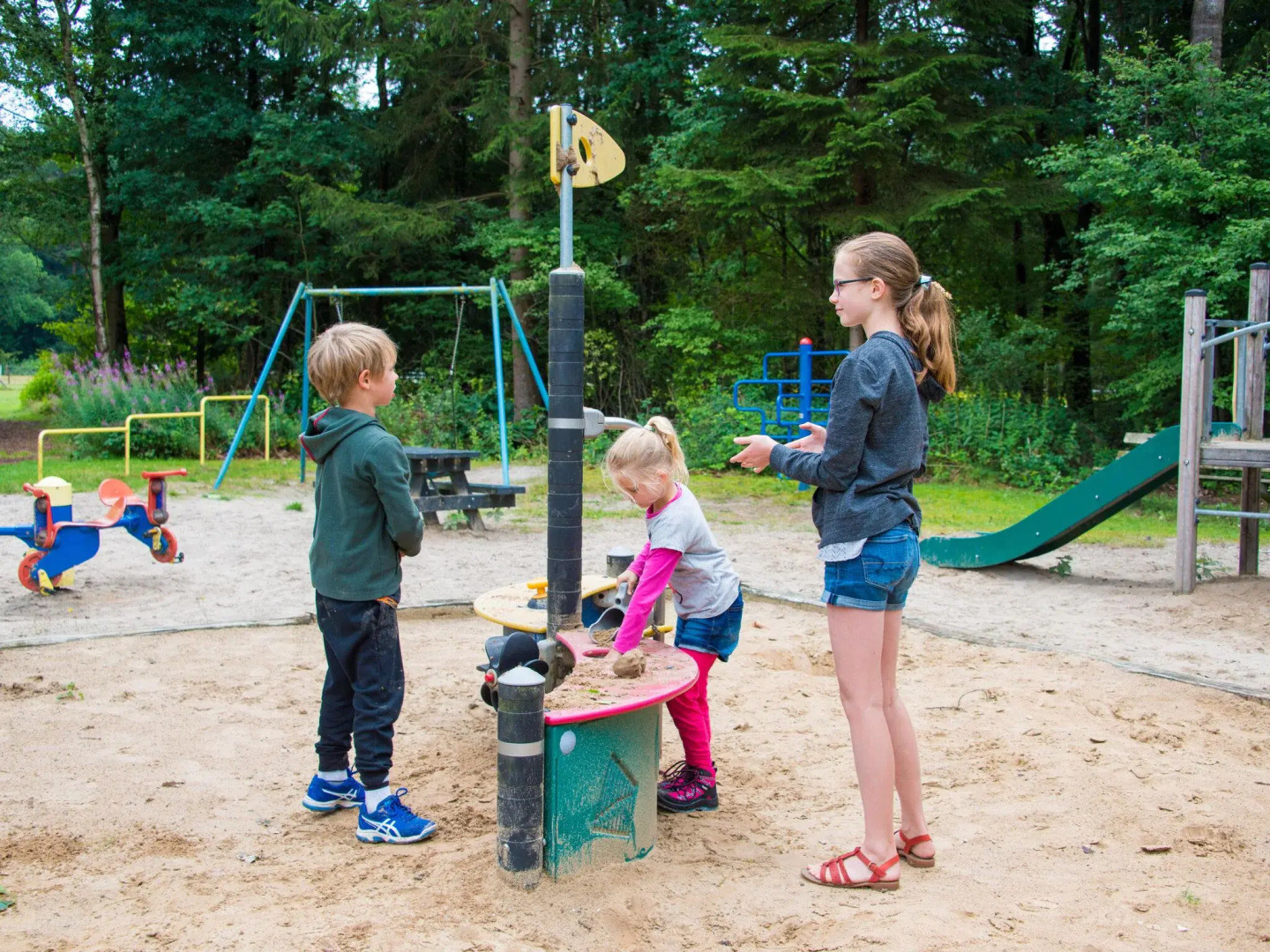 Cozy Chalet Near a National Park