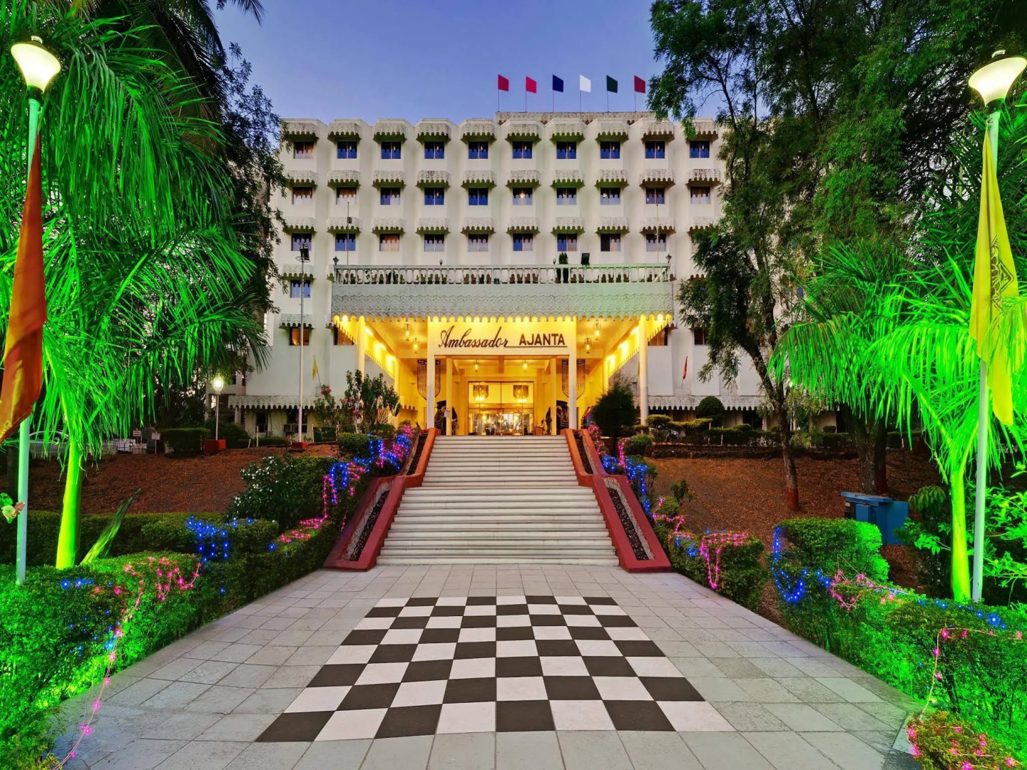 OYO Flagship 2389 Hotel The Grand Pritam