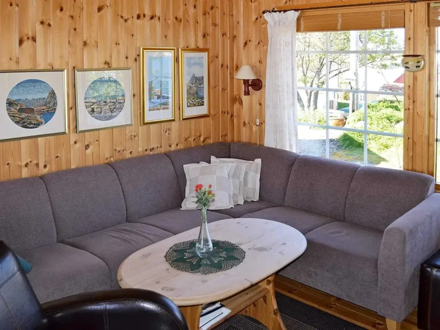 3 Person Holiday Home in Henningsvaer-by Traum