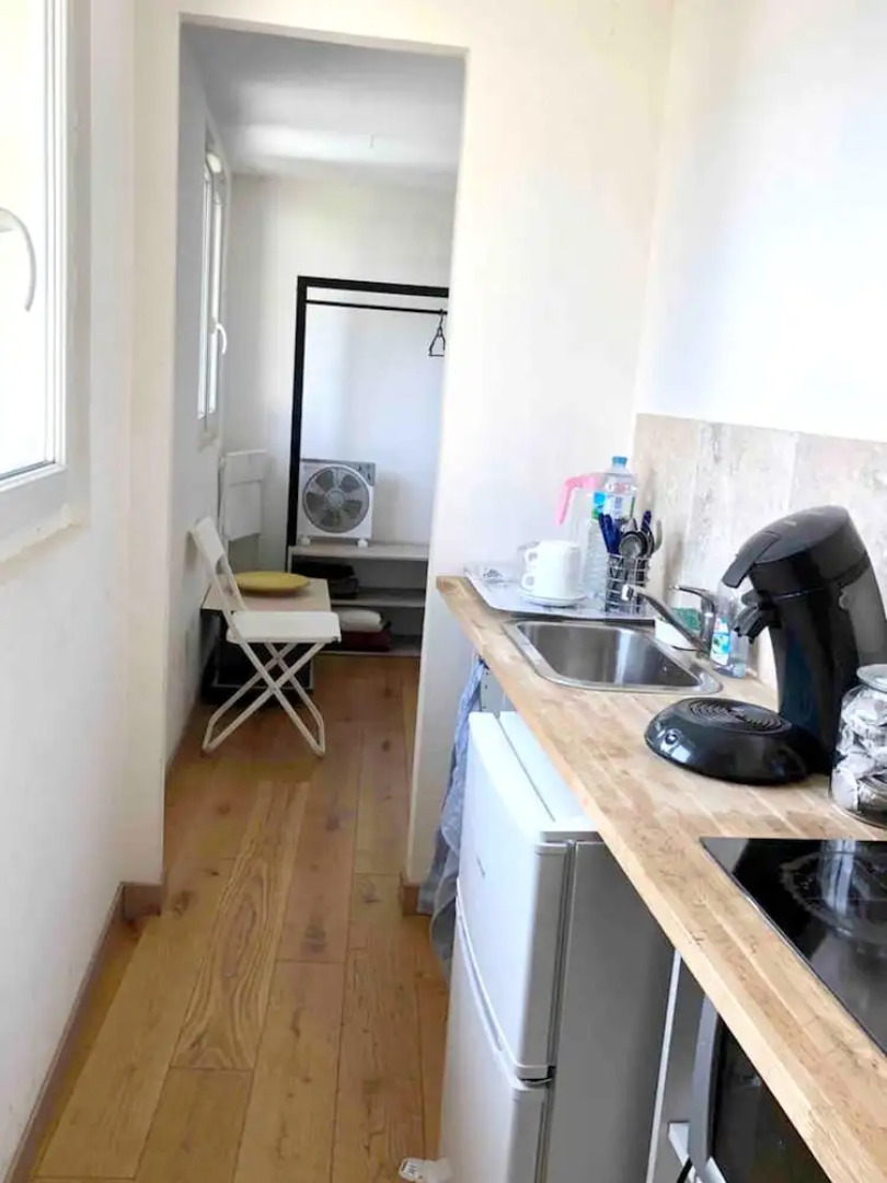 Studio in Villejuif, With Wonderful City View, Furnished Garden and Wifi - 300 km From the Beach