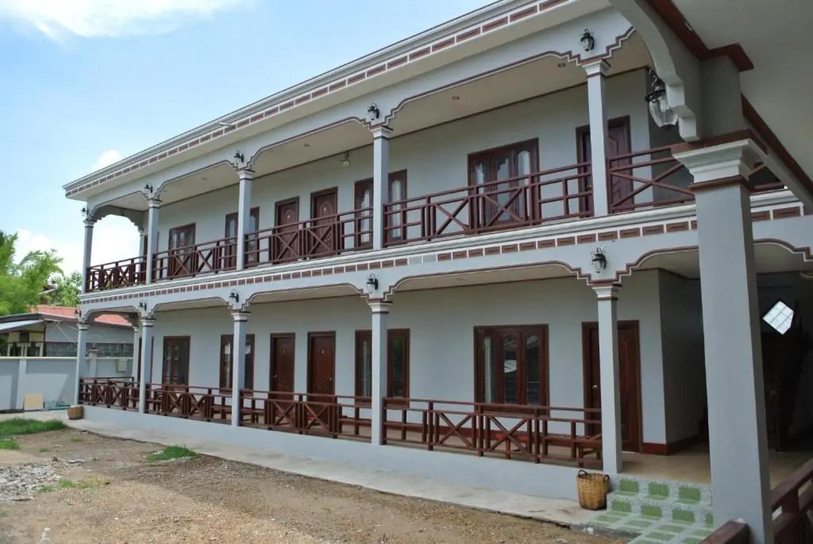 Mama Leurth Sunset Guesthouse